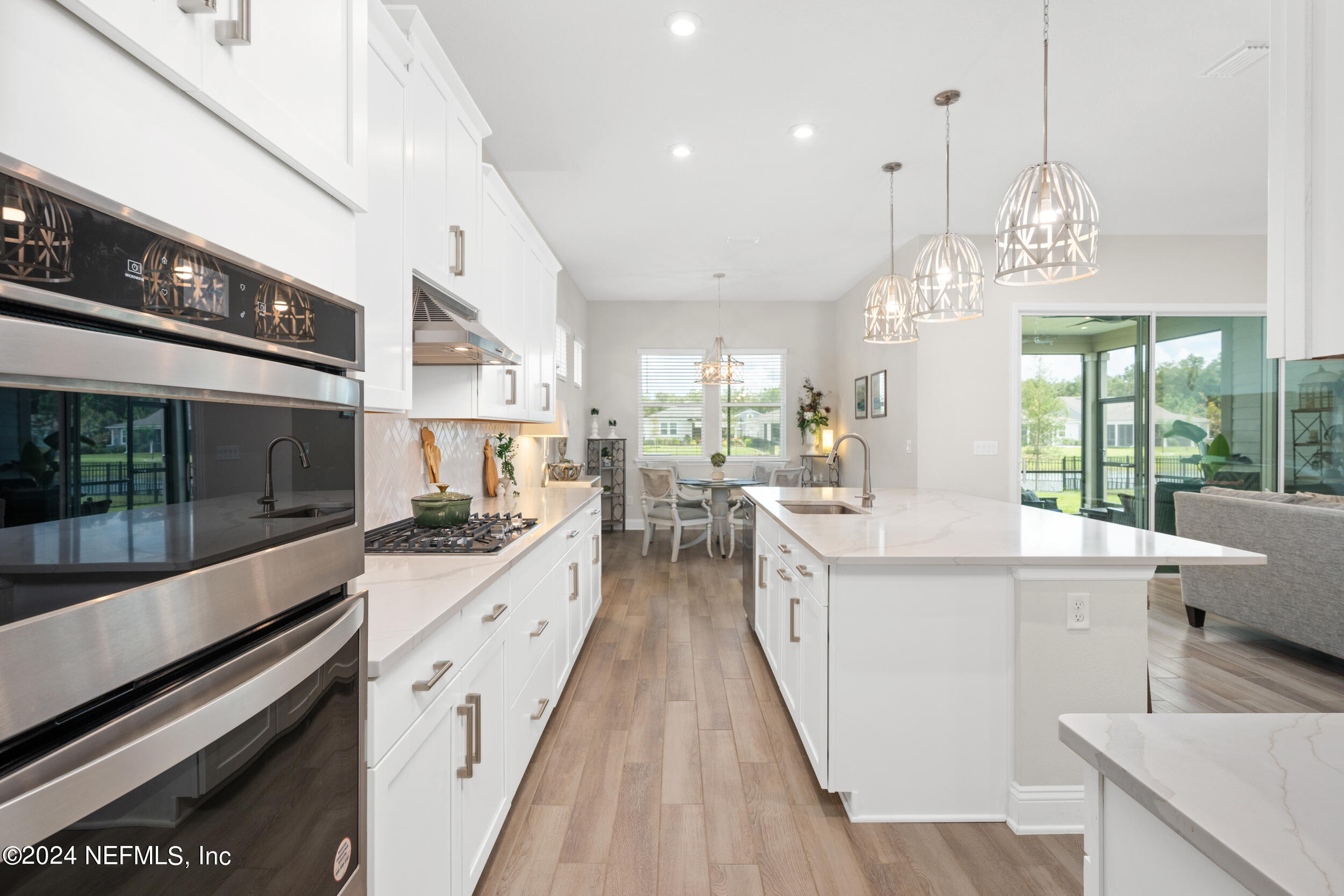 275 PINELLAS Way
