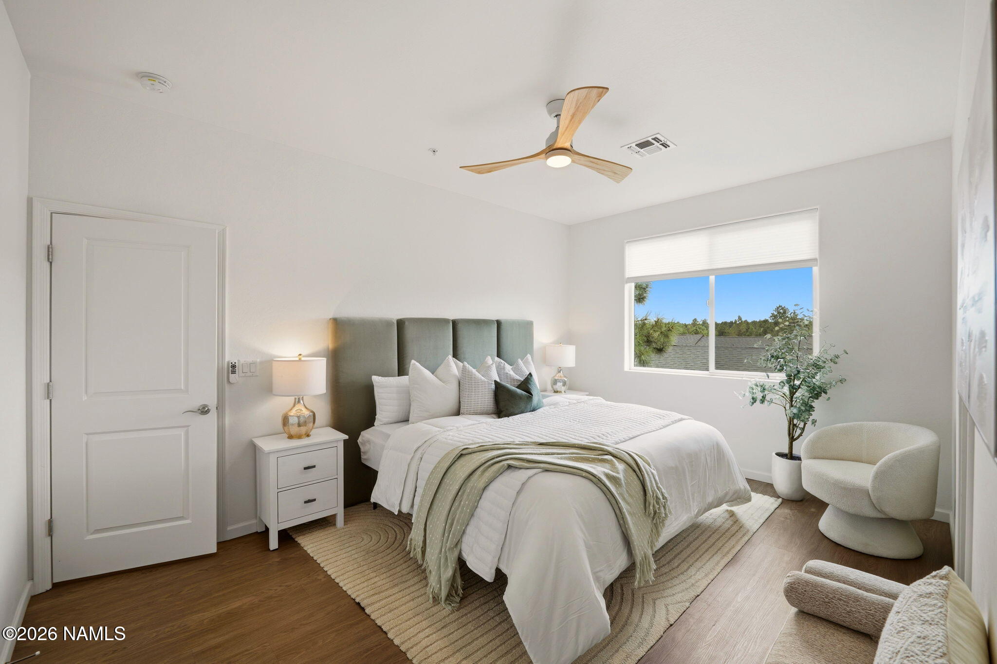 2567 W Pikes Peak Drive