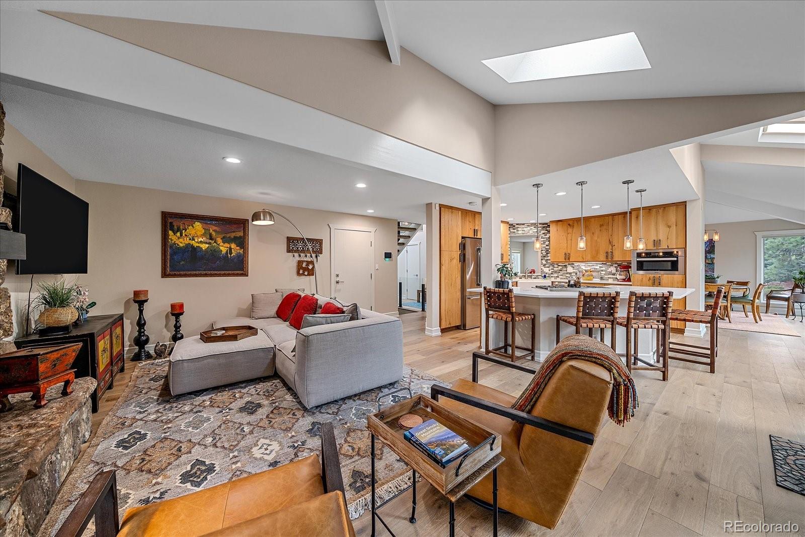 2100 Island Lane