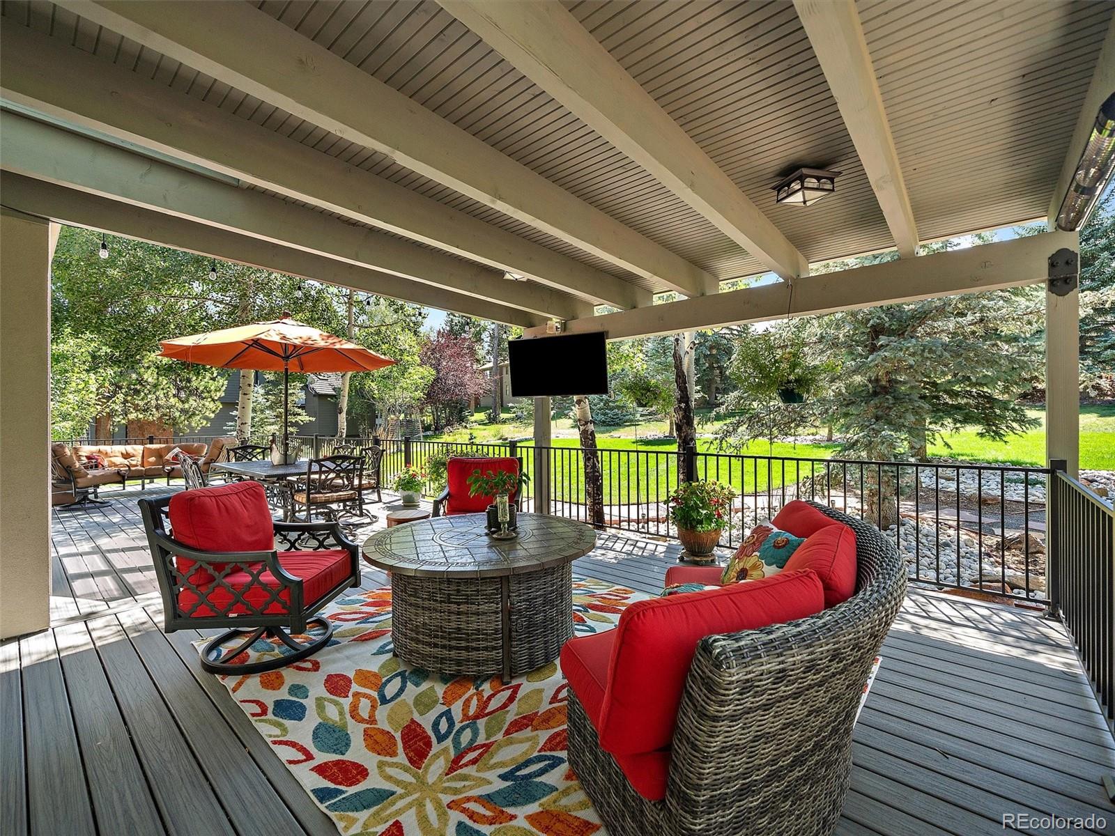 2100 Island Lane