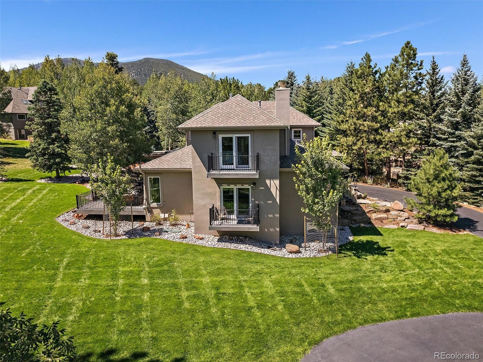 2100 Island Lane