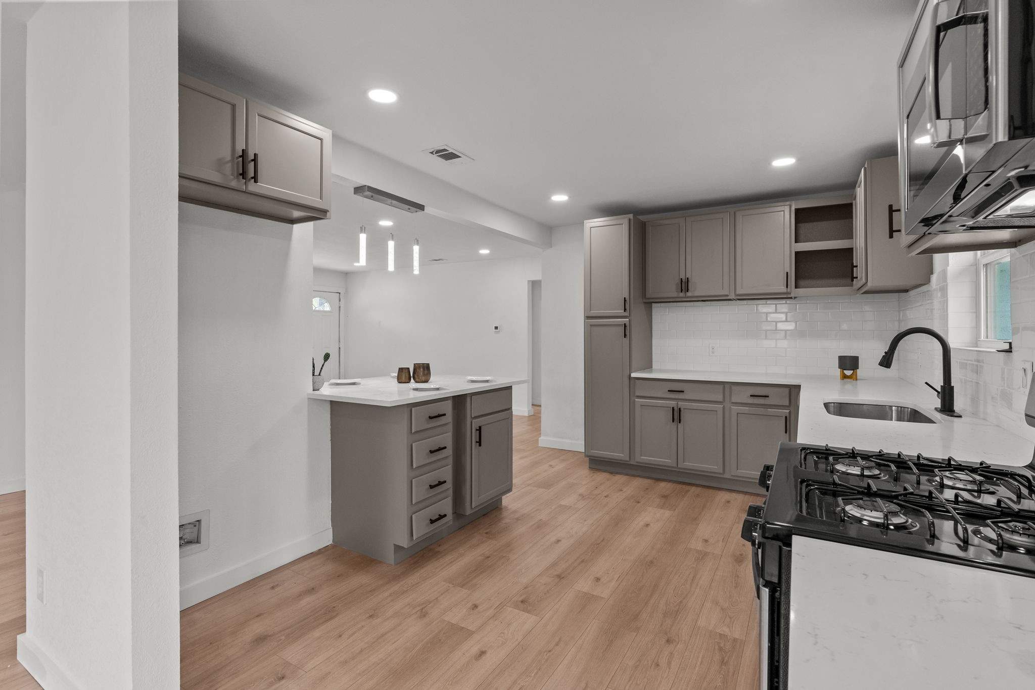 2225 Mack Lane