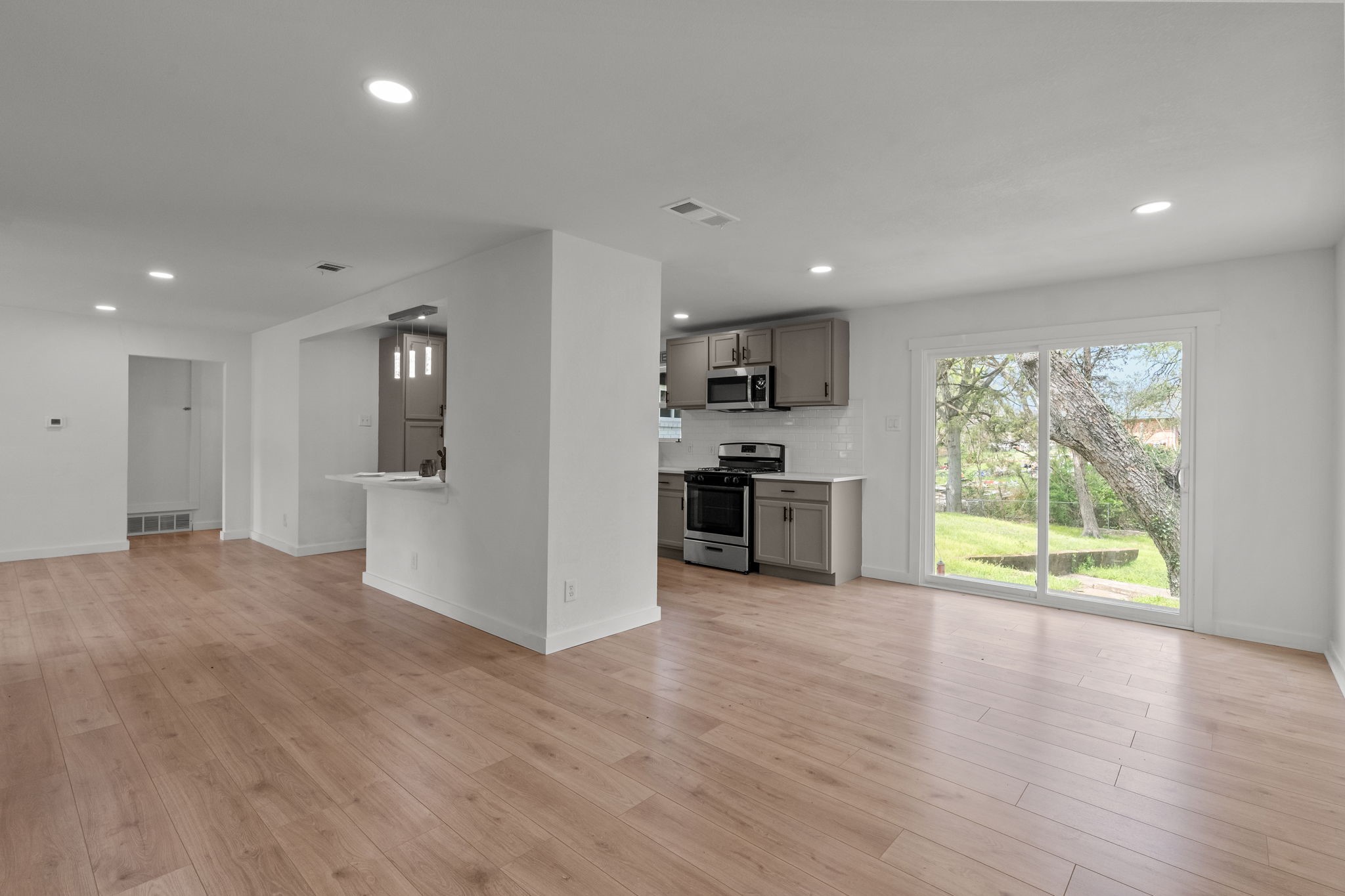2225 Mack Lane
