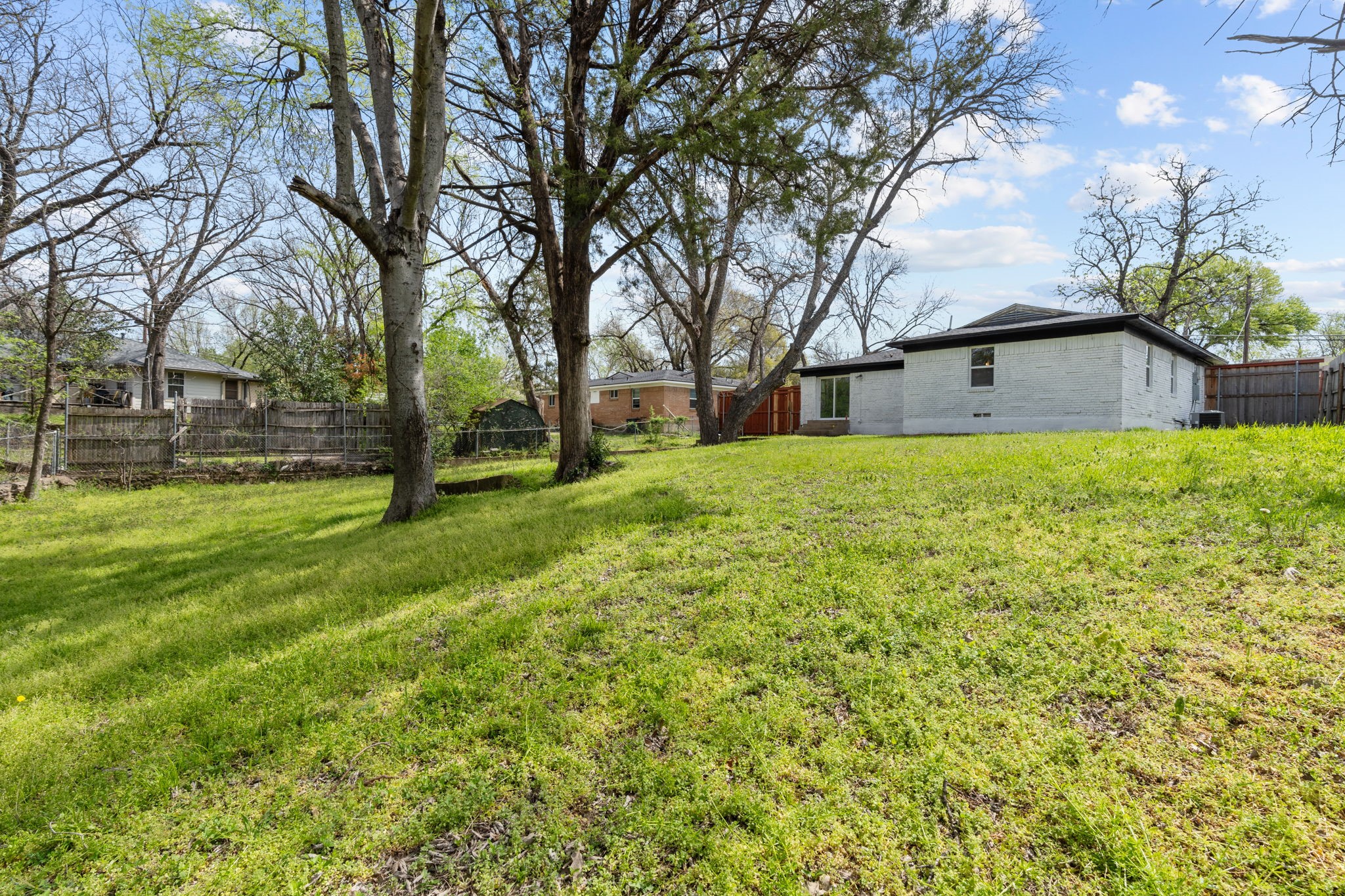 2225 Mack Lane