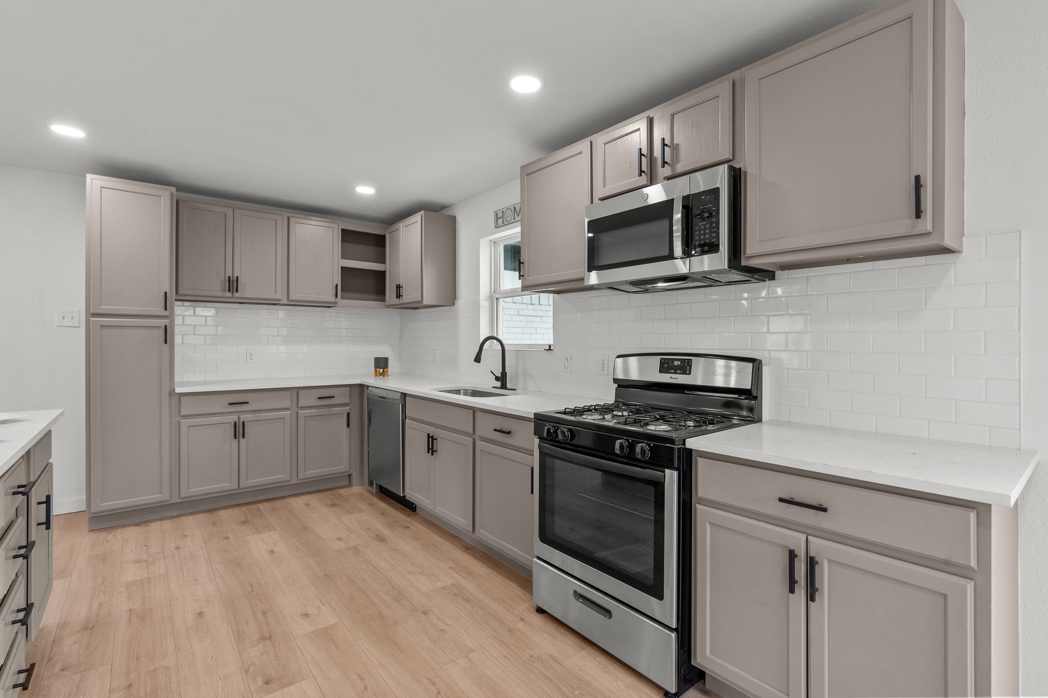 2225 Mack Lane