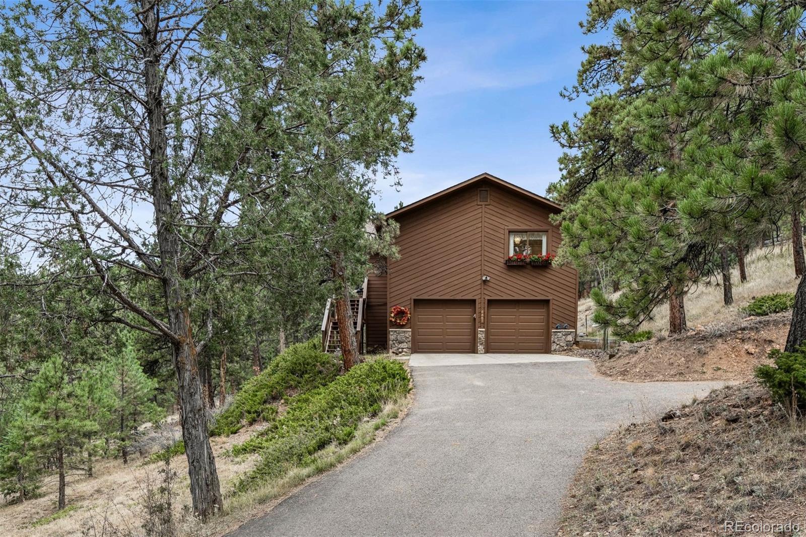 6461 Doris Lane