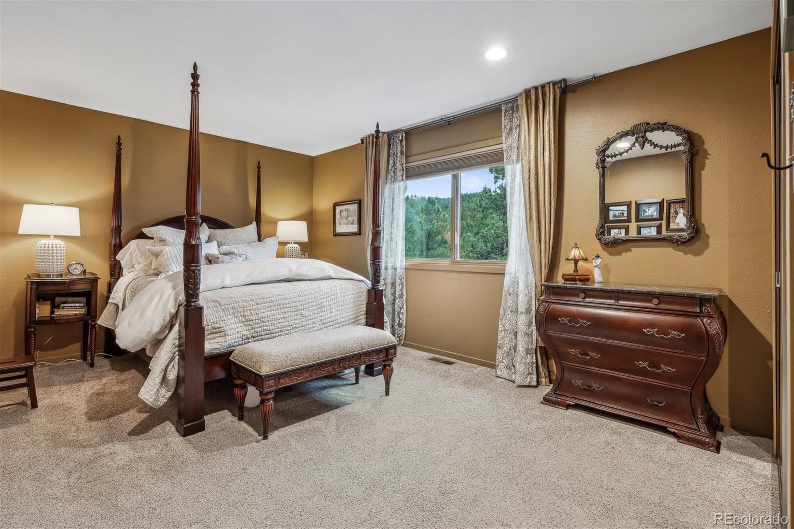 6461 Doris Lane