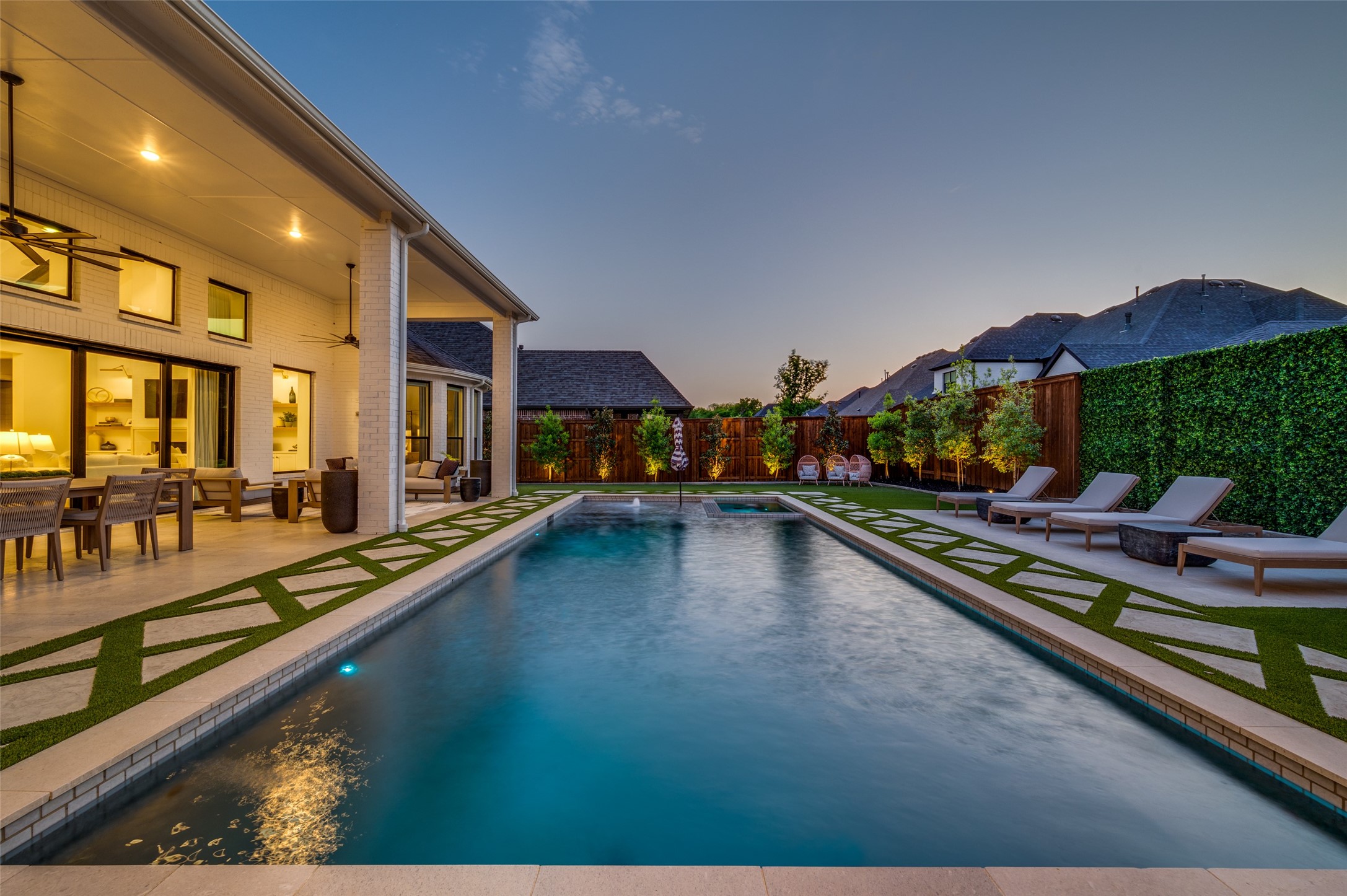 4700 Silver Cliff Drive