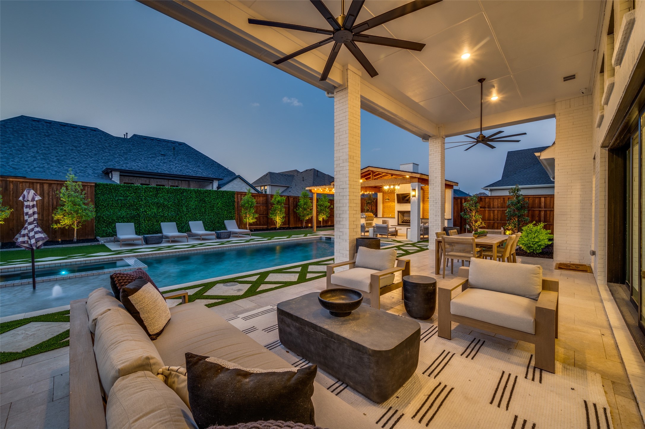 4700 Silver Cliff Drive