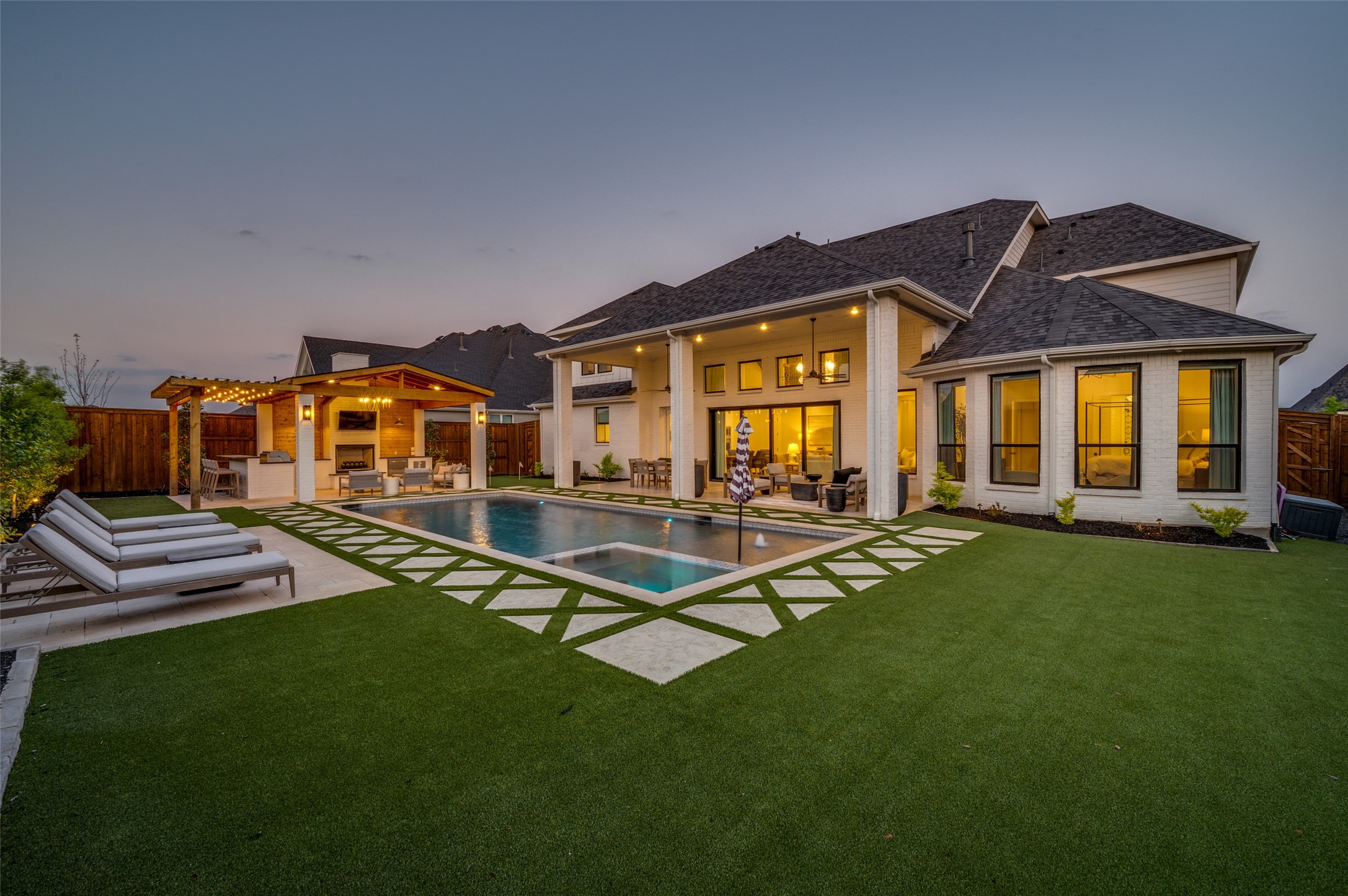 4700 Silver Cliff Drive