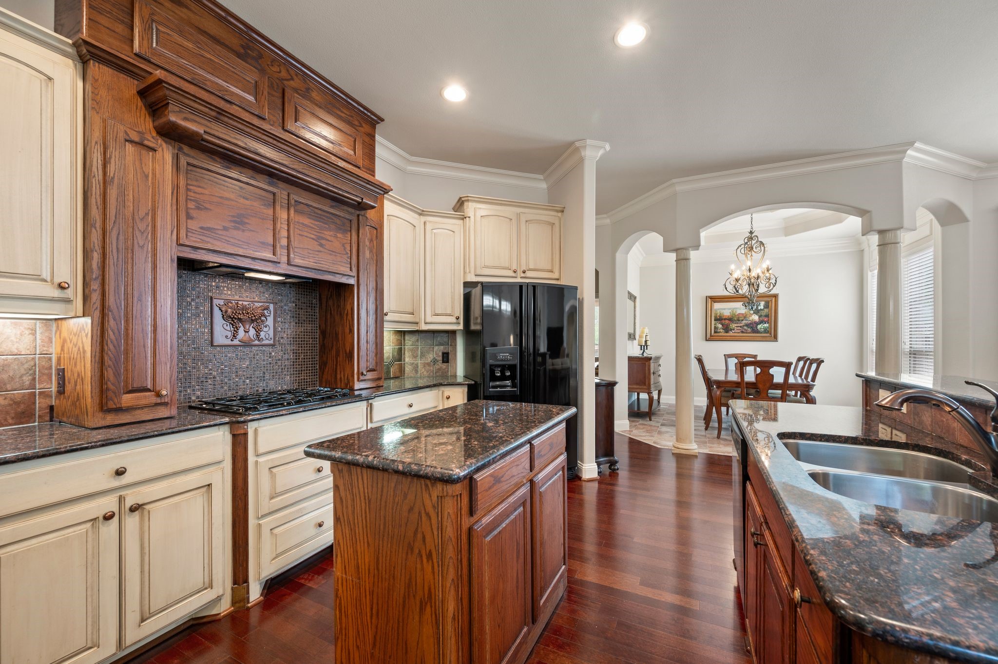 1028 Gabriel Lane