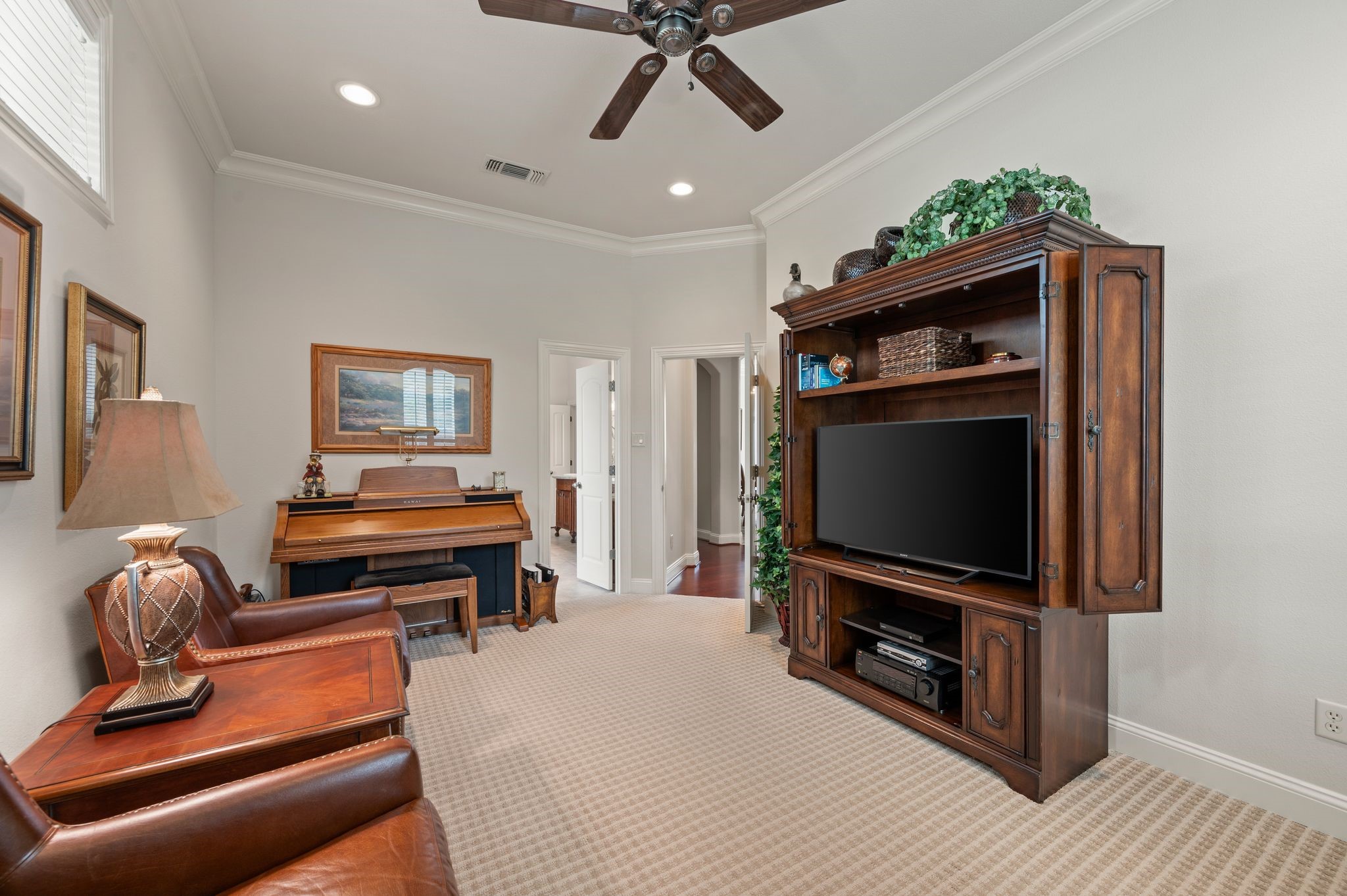 1028 Gabriel Lane