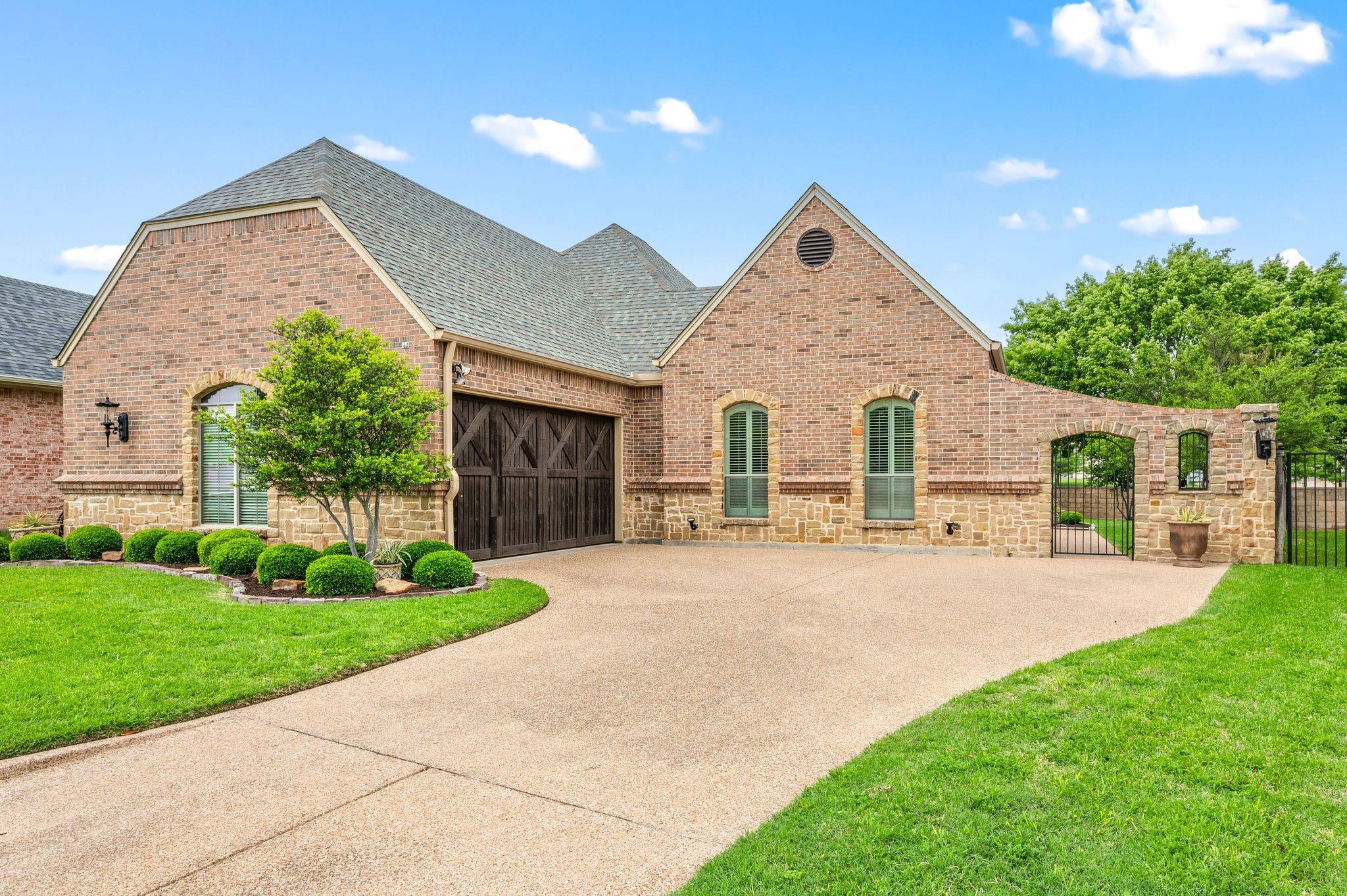 1028 Gabriel Lane