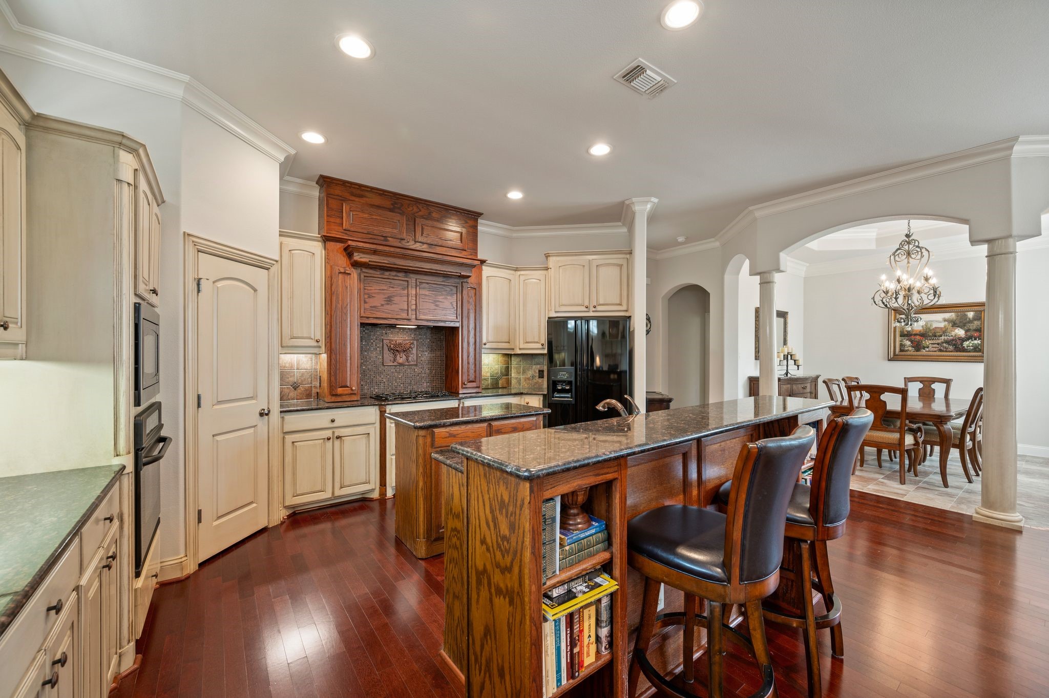1028 Gabriel Lane