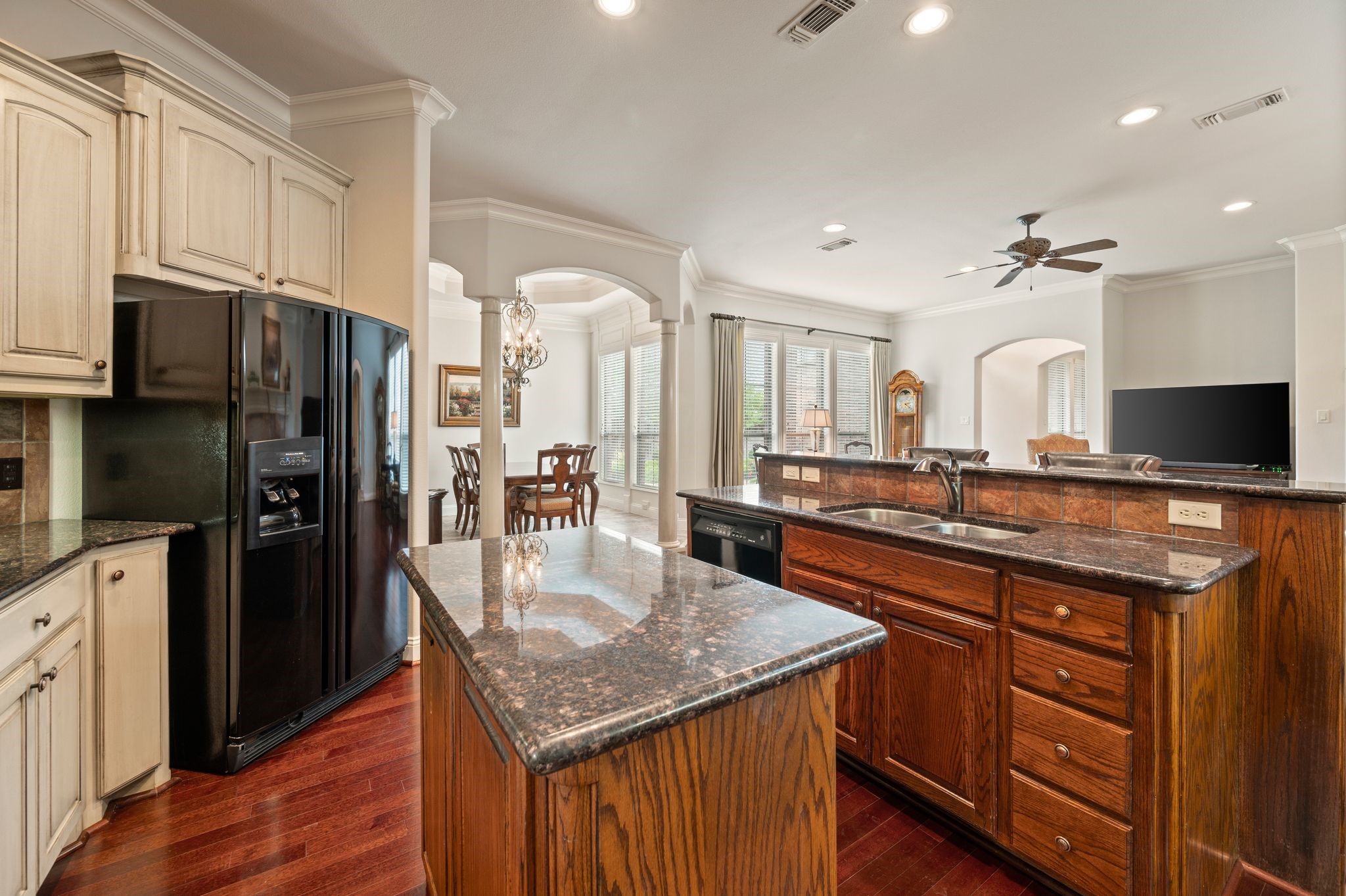 1028 Gabriel Lane
