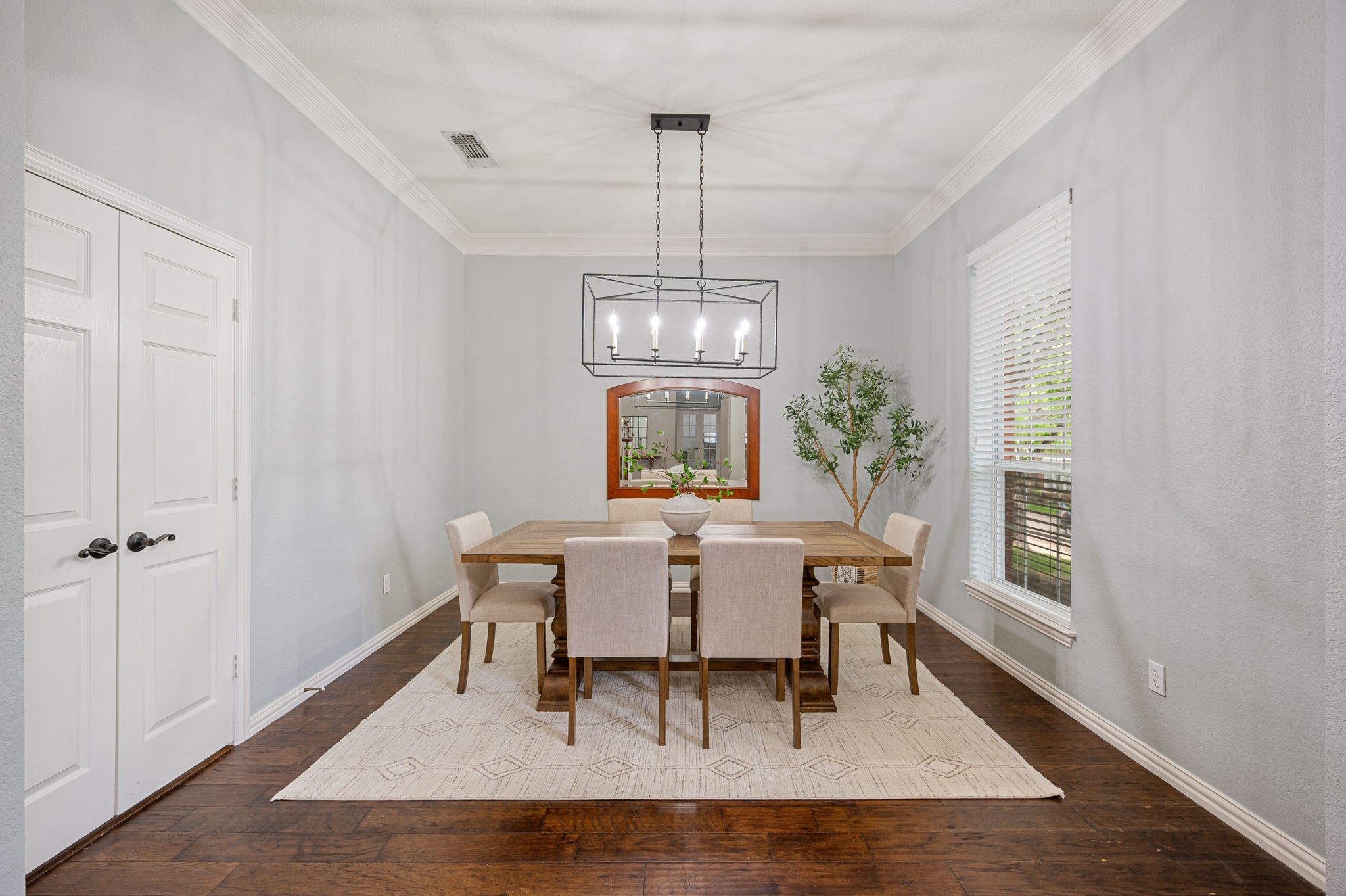 1417 Greenbriar Drive