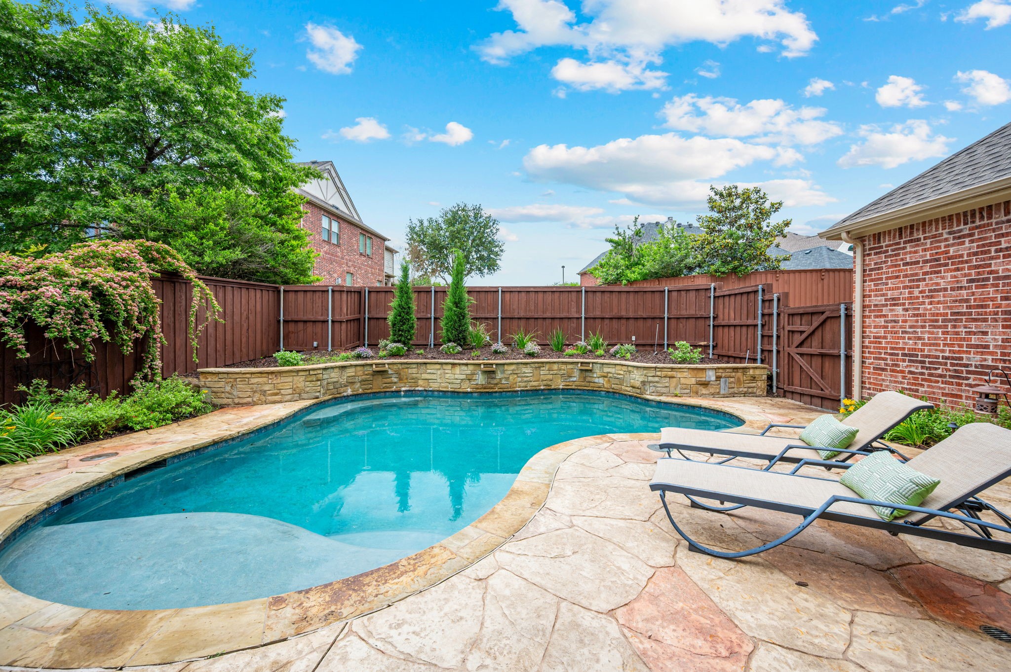 1417 Greenbriar Drive