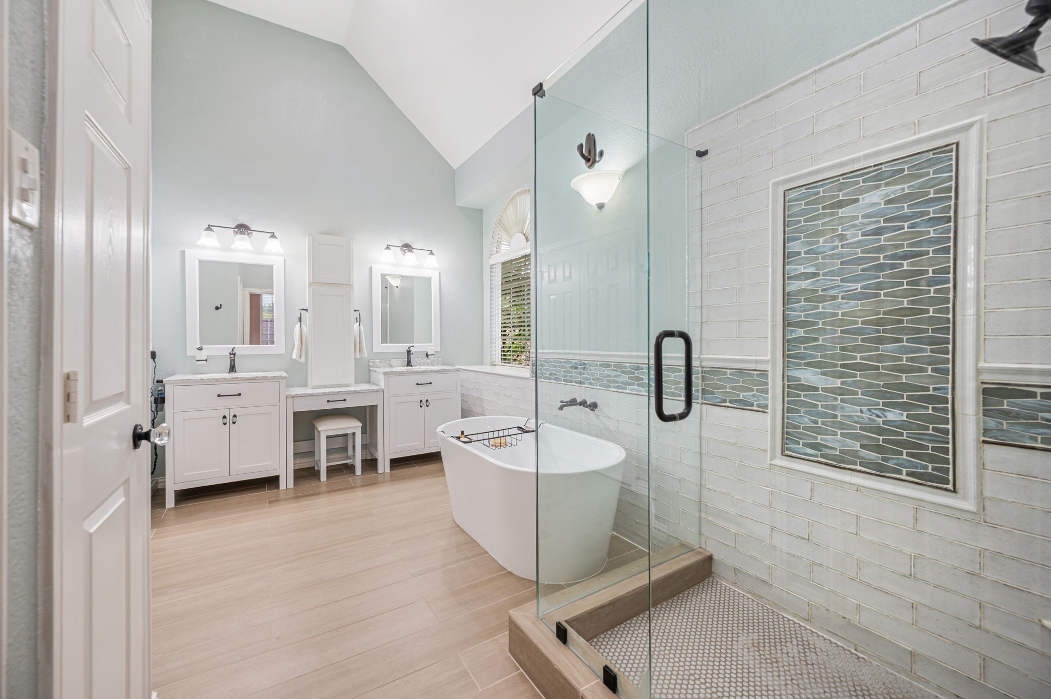 1417 Greenbriar Drive