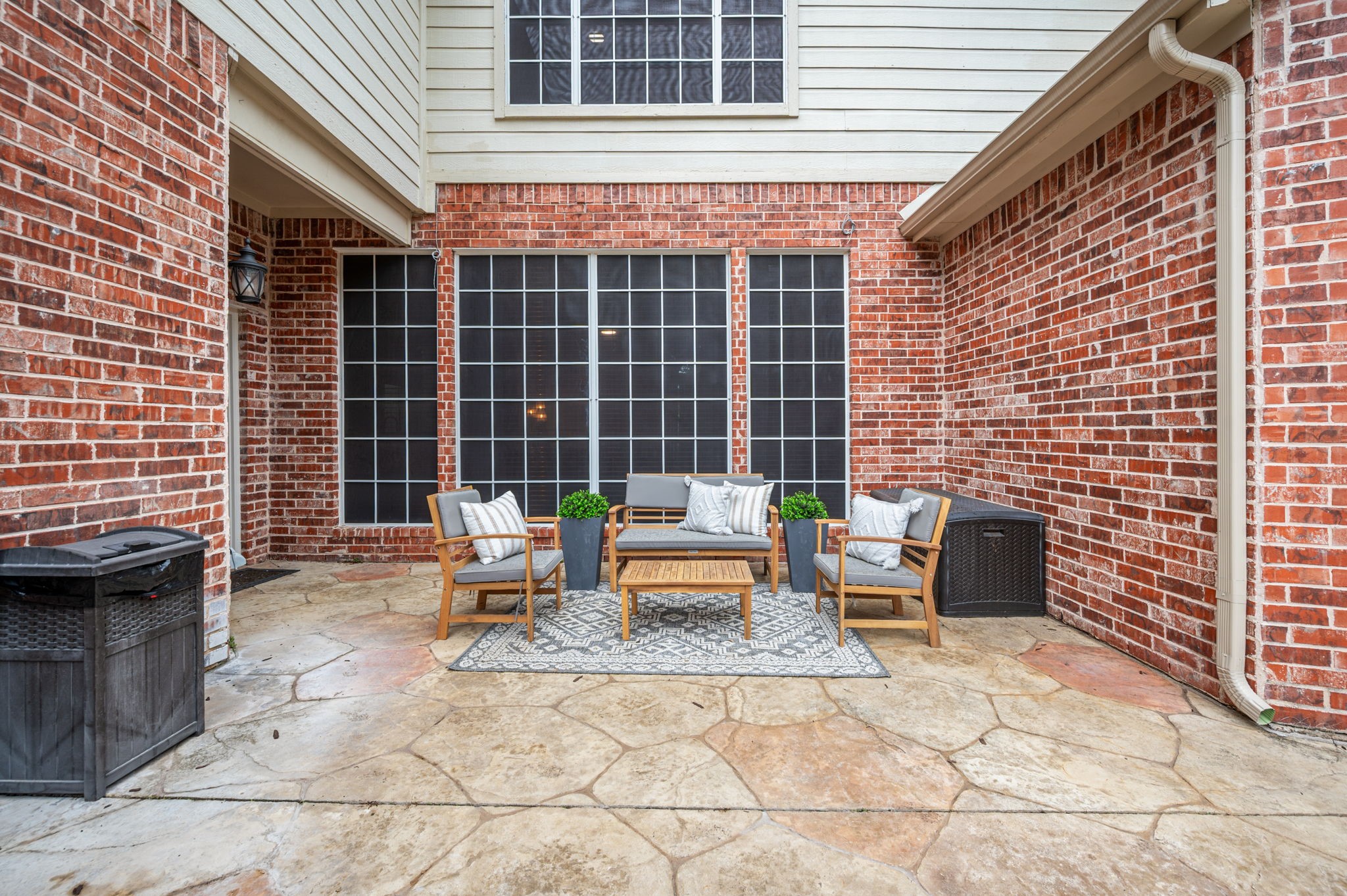 1417 Greenbriar Drive