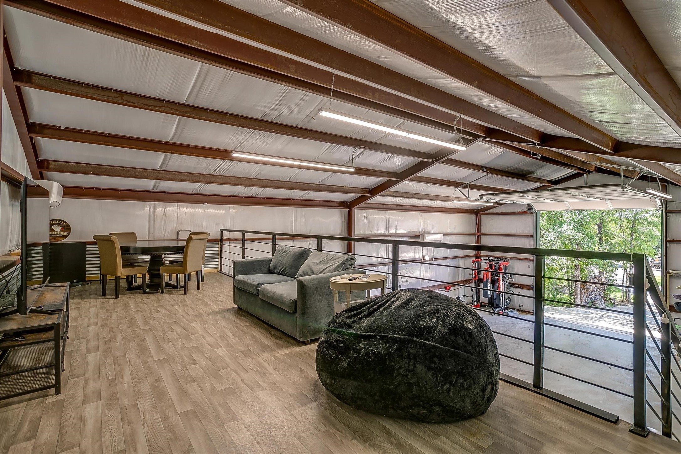 1008 Trinity Oaks Road