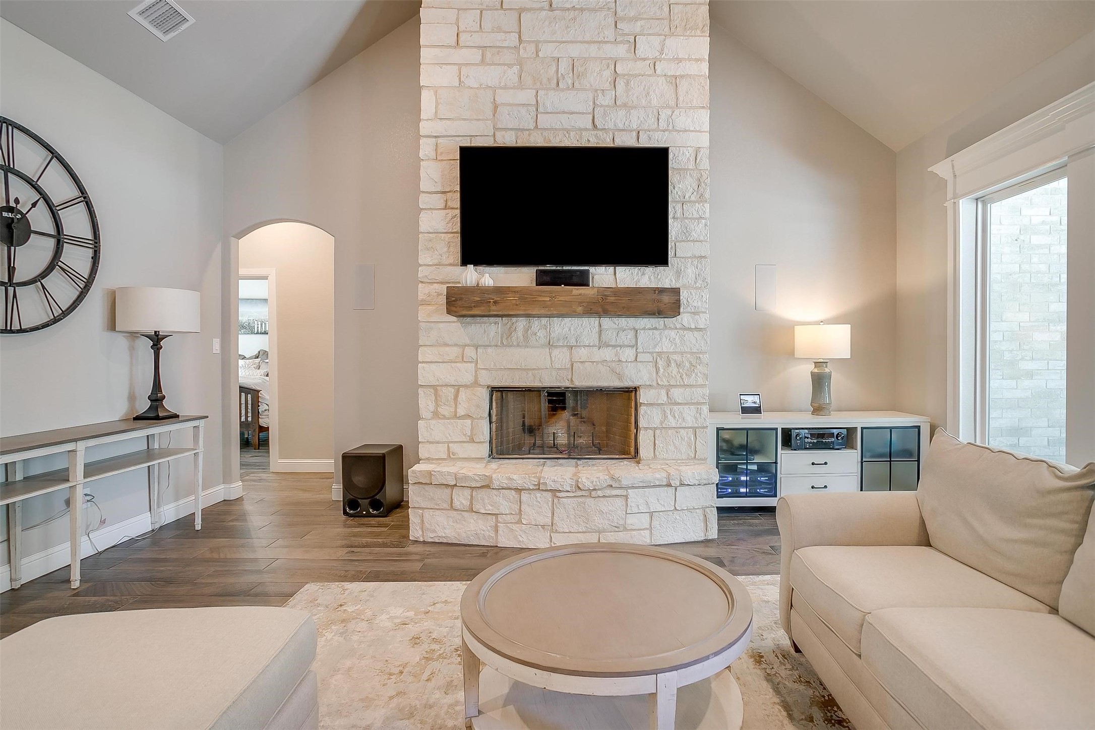 1008 Trinity Oaks Road