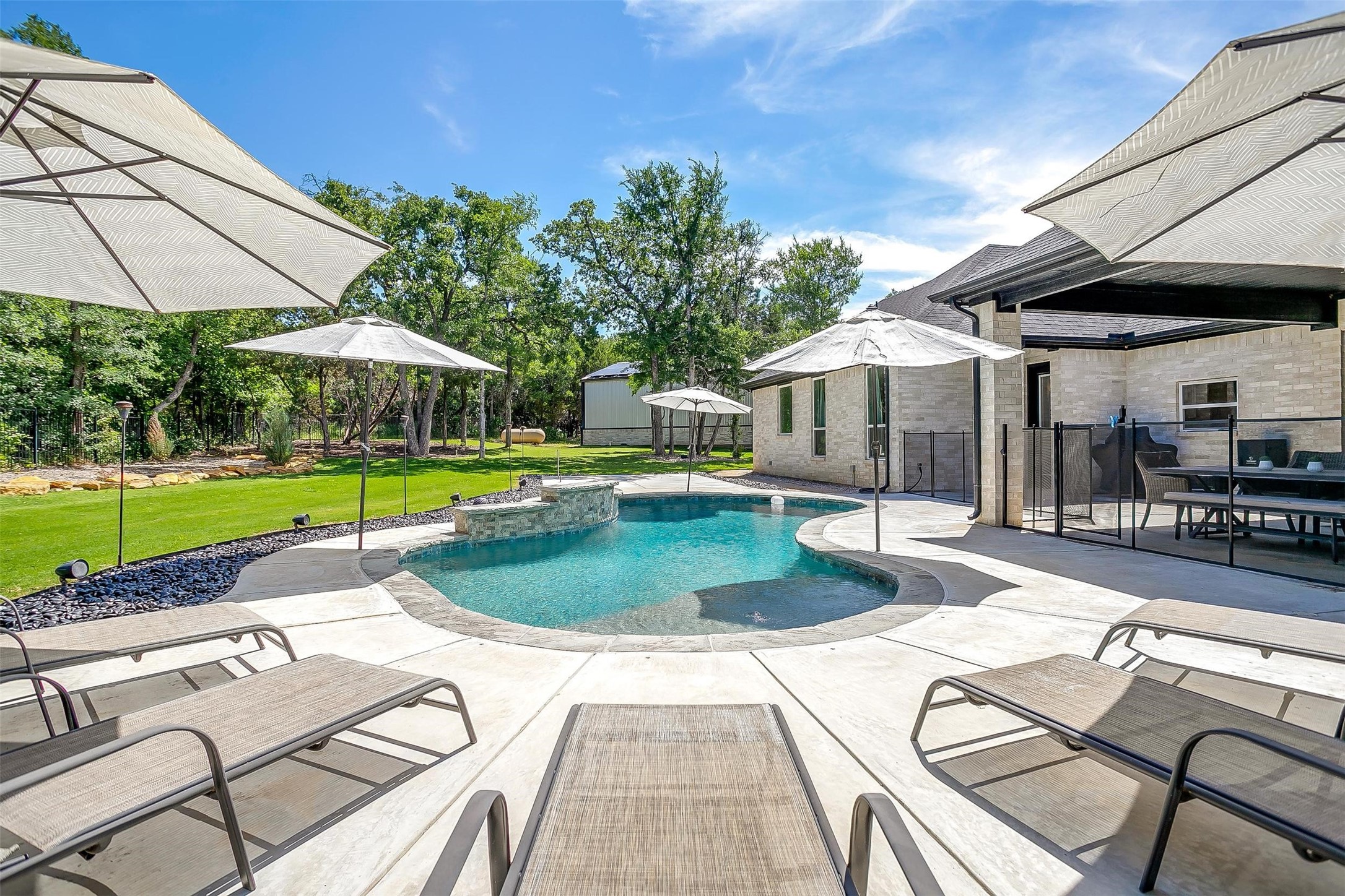 1008 Trinity Oaks Road