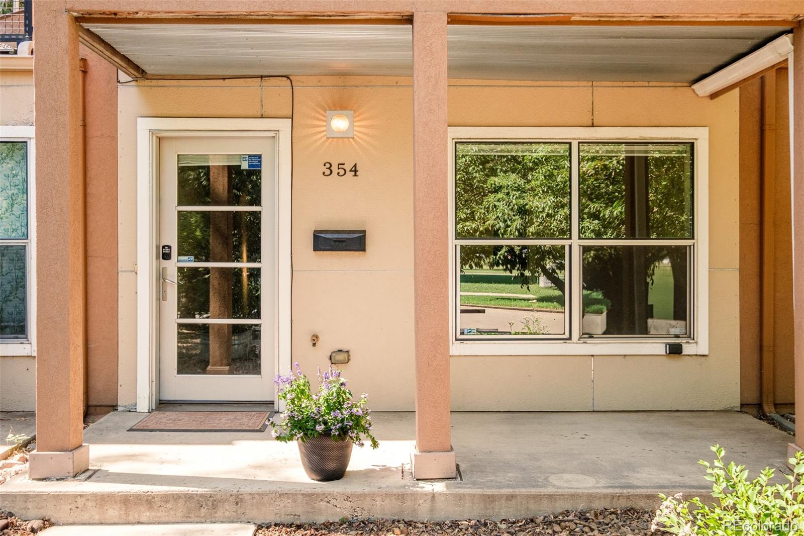 354 W Archer Place