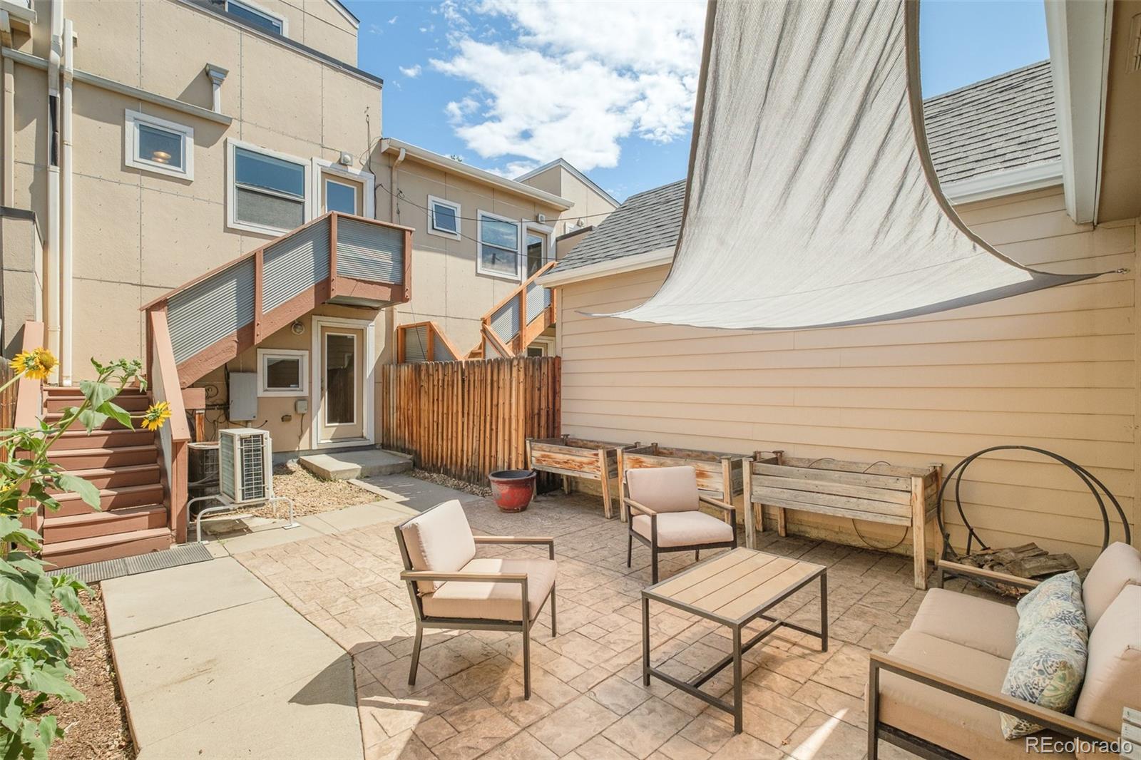 354 W Archer Place