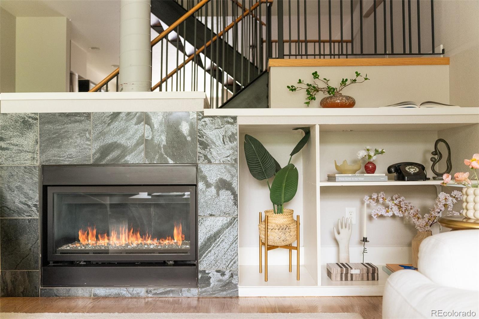 354 W Archer Place