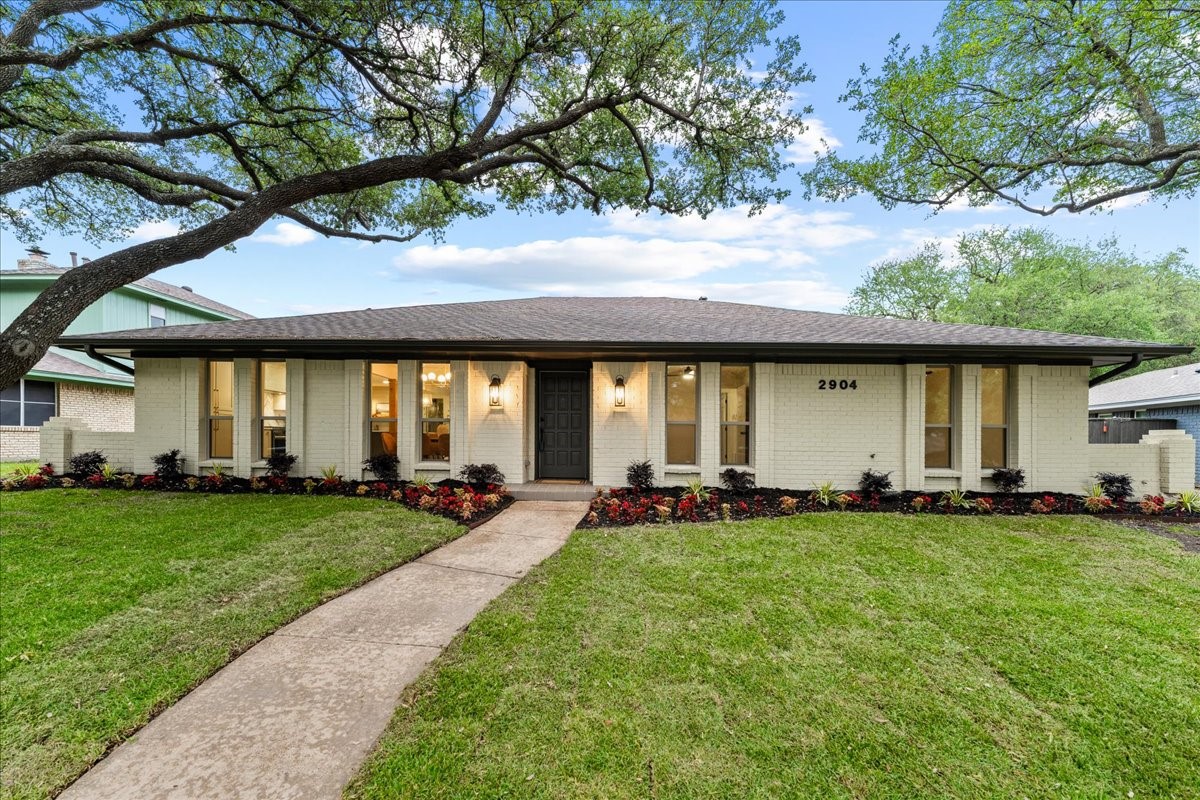 2904 Deep Valley Trail