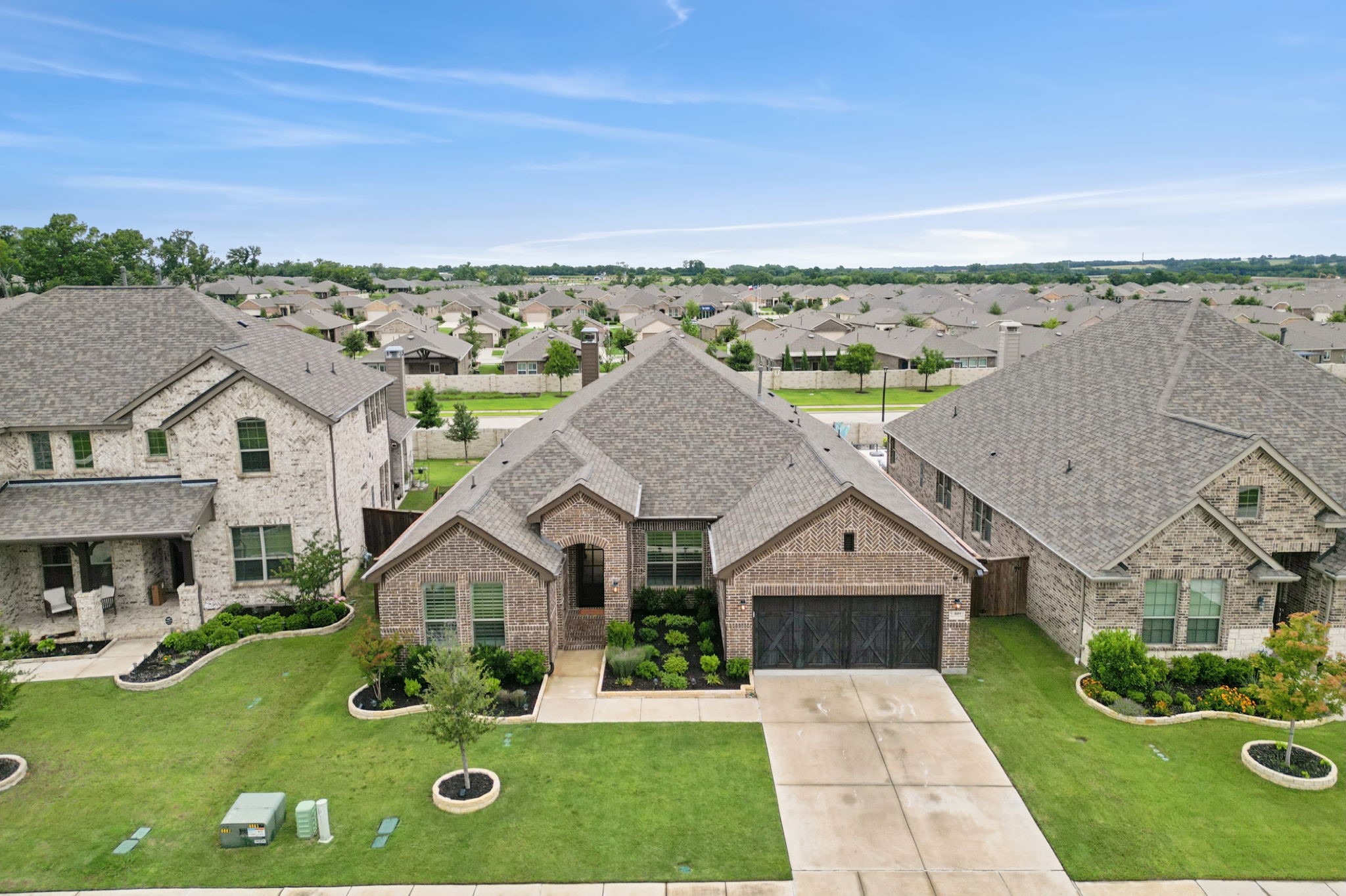 809 Shallow Creek Way