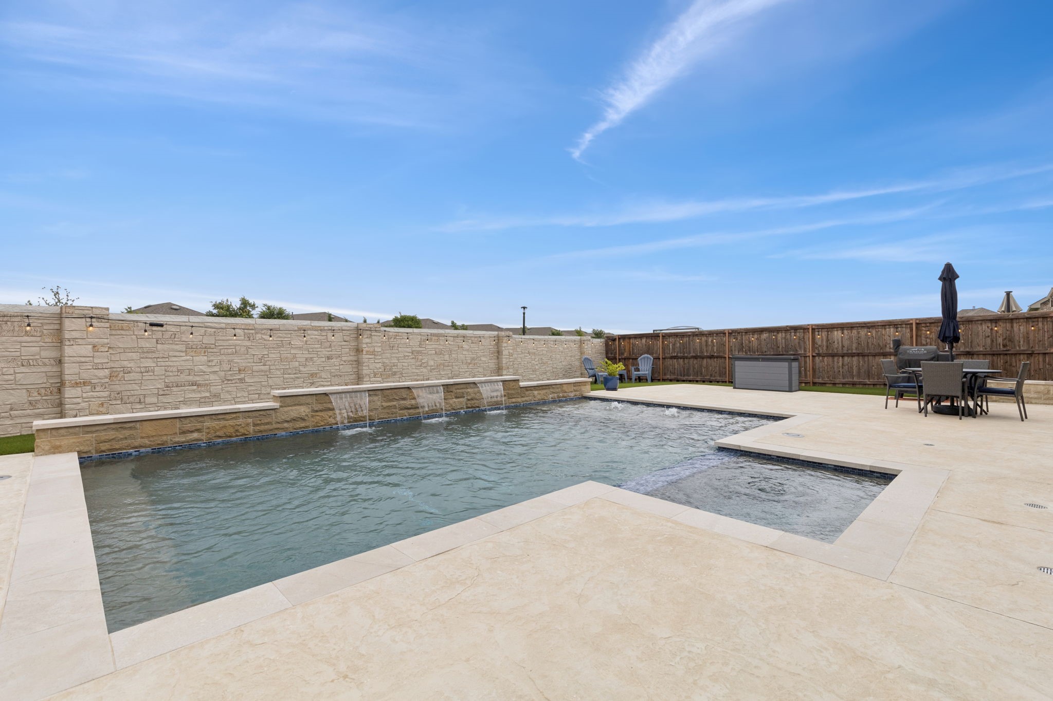 809 Shallow Creek Way