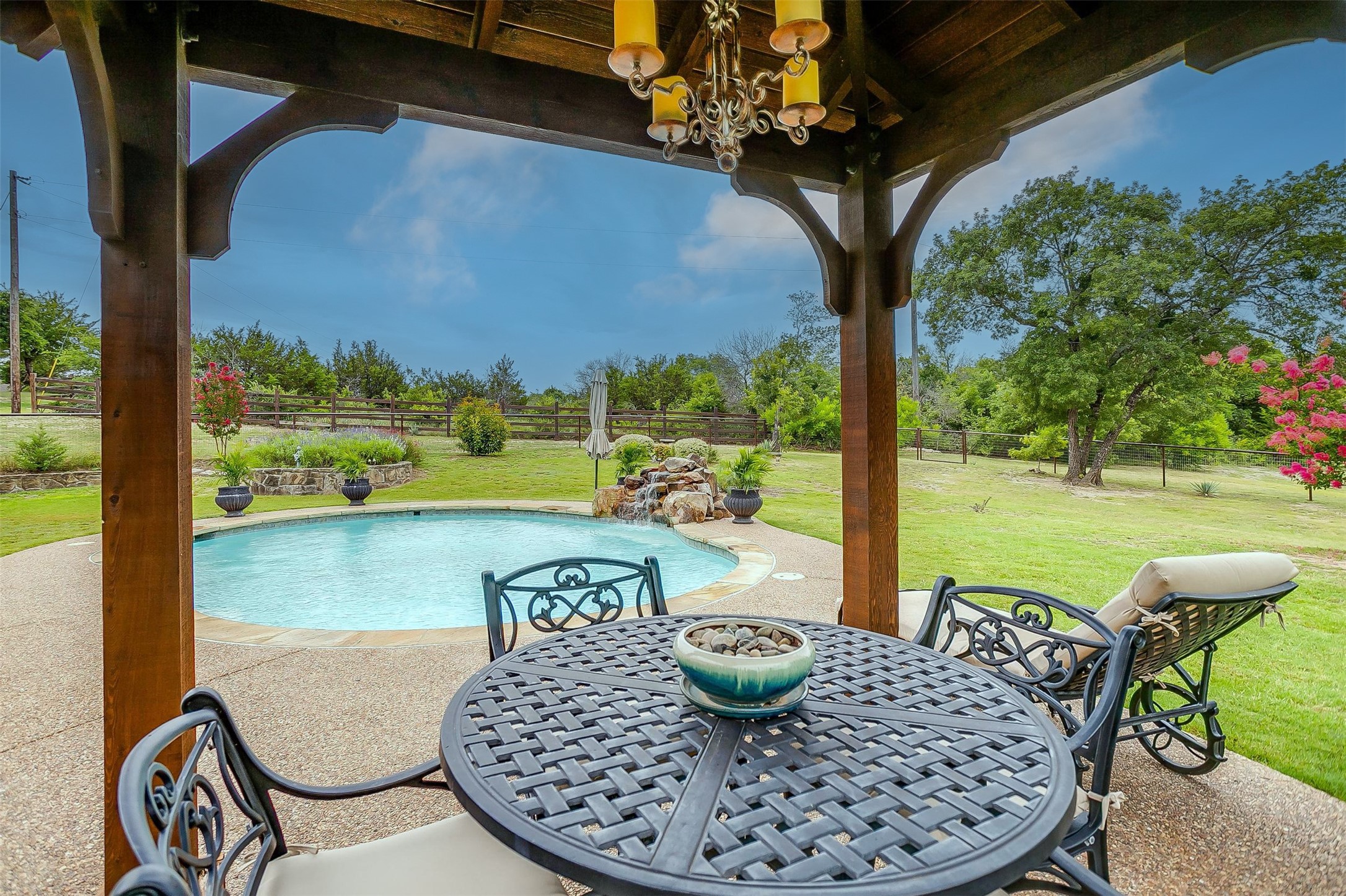 142 Meadow Arbor Drive