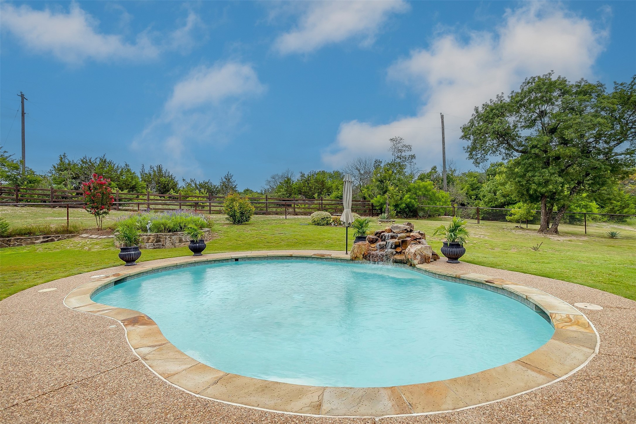 142 Meadow Arbor Drive