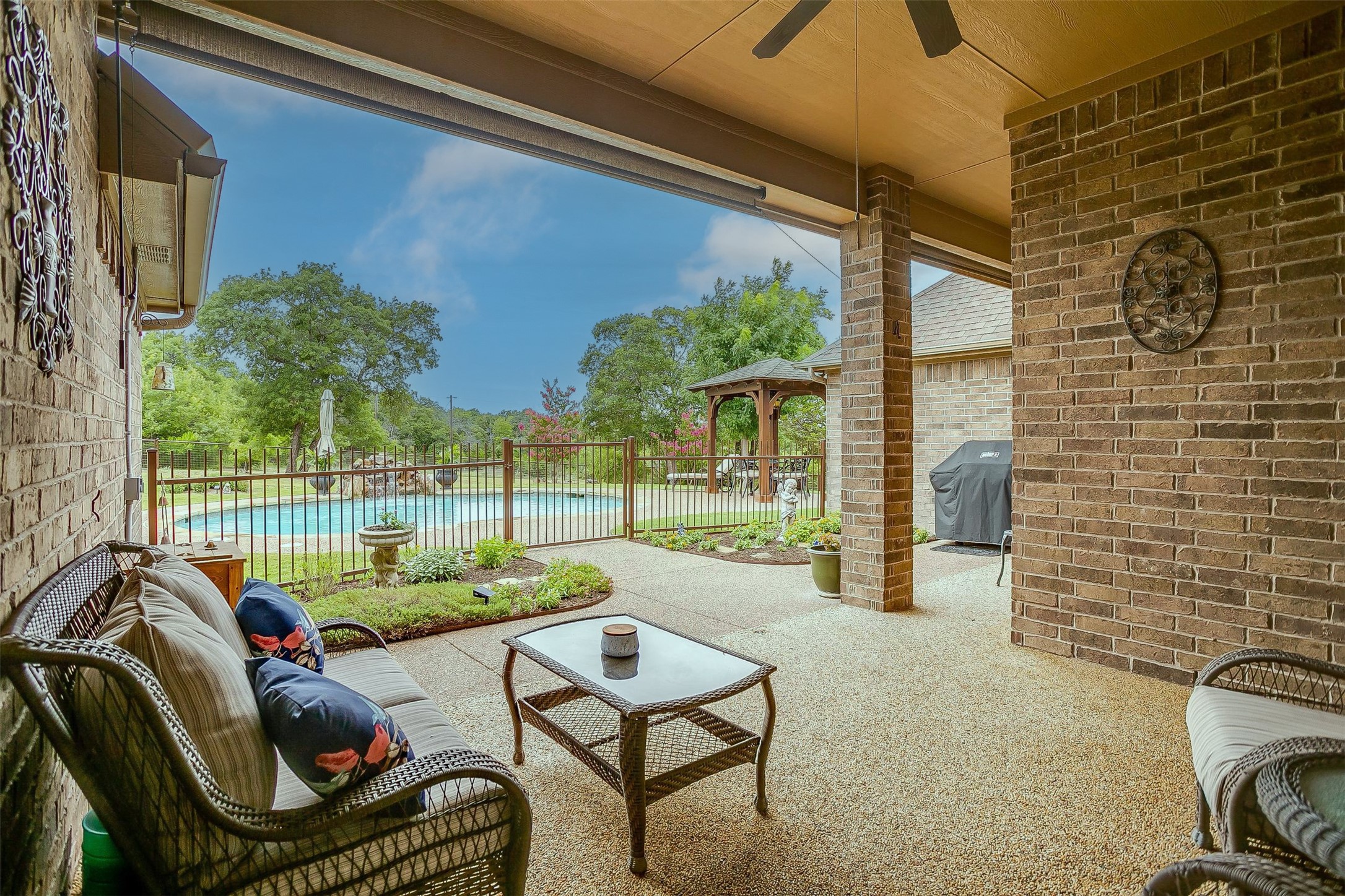 142 Meadow Arbor Drive