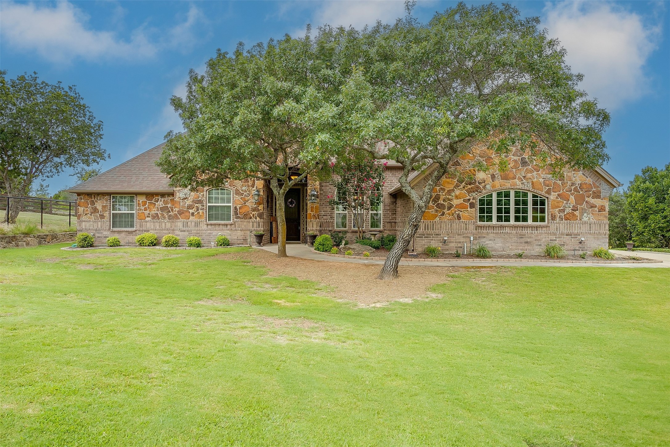 142 Meadow Arbor Drive