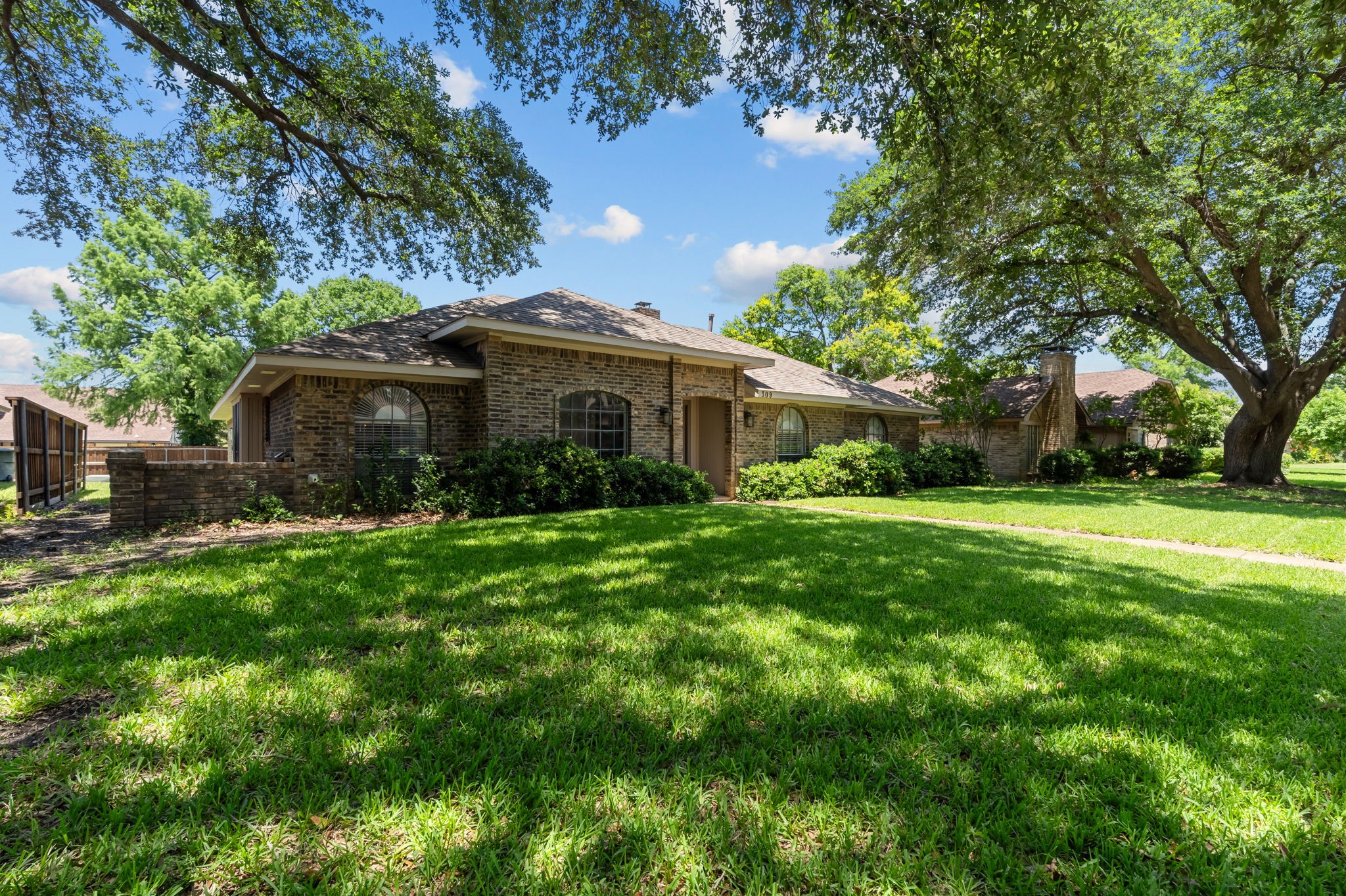 309 Faircrest Drive