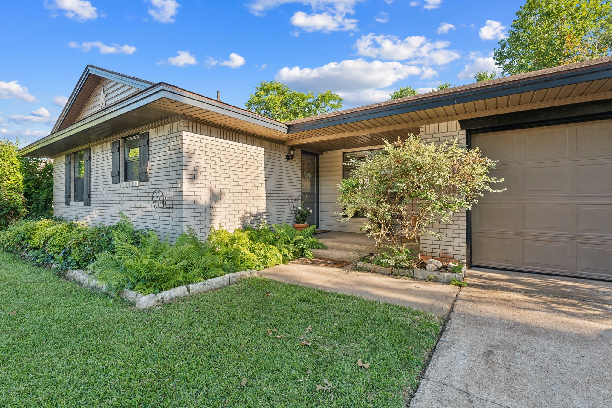 206 Allenwood Drive