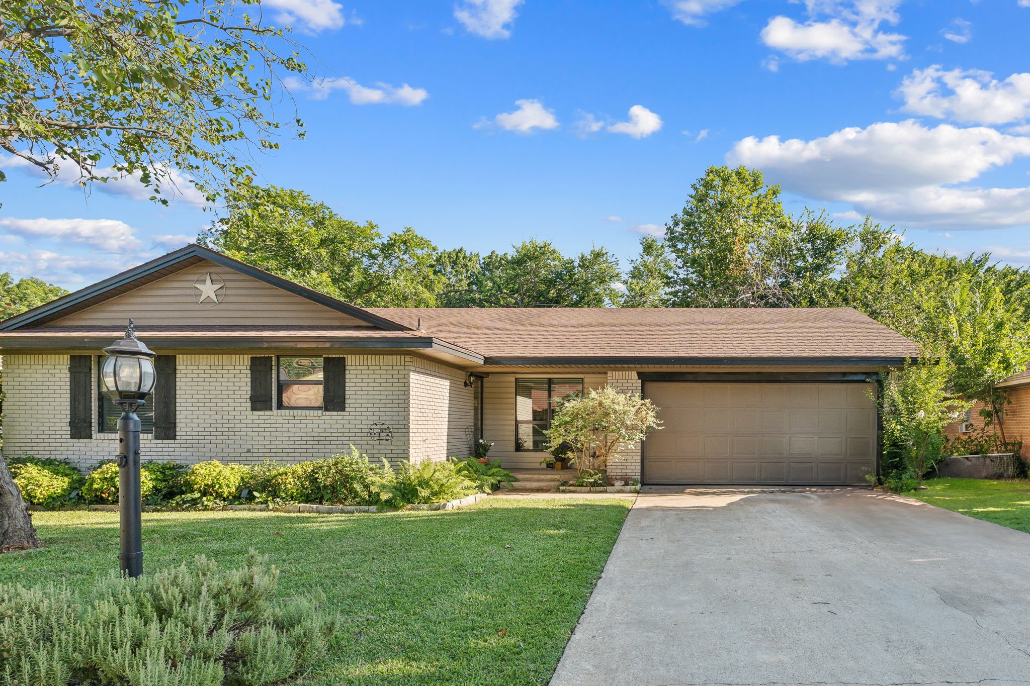 206 Allenwood Drive