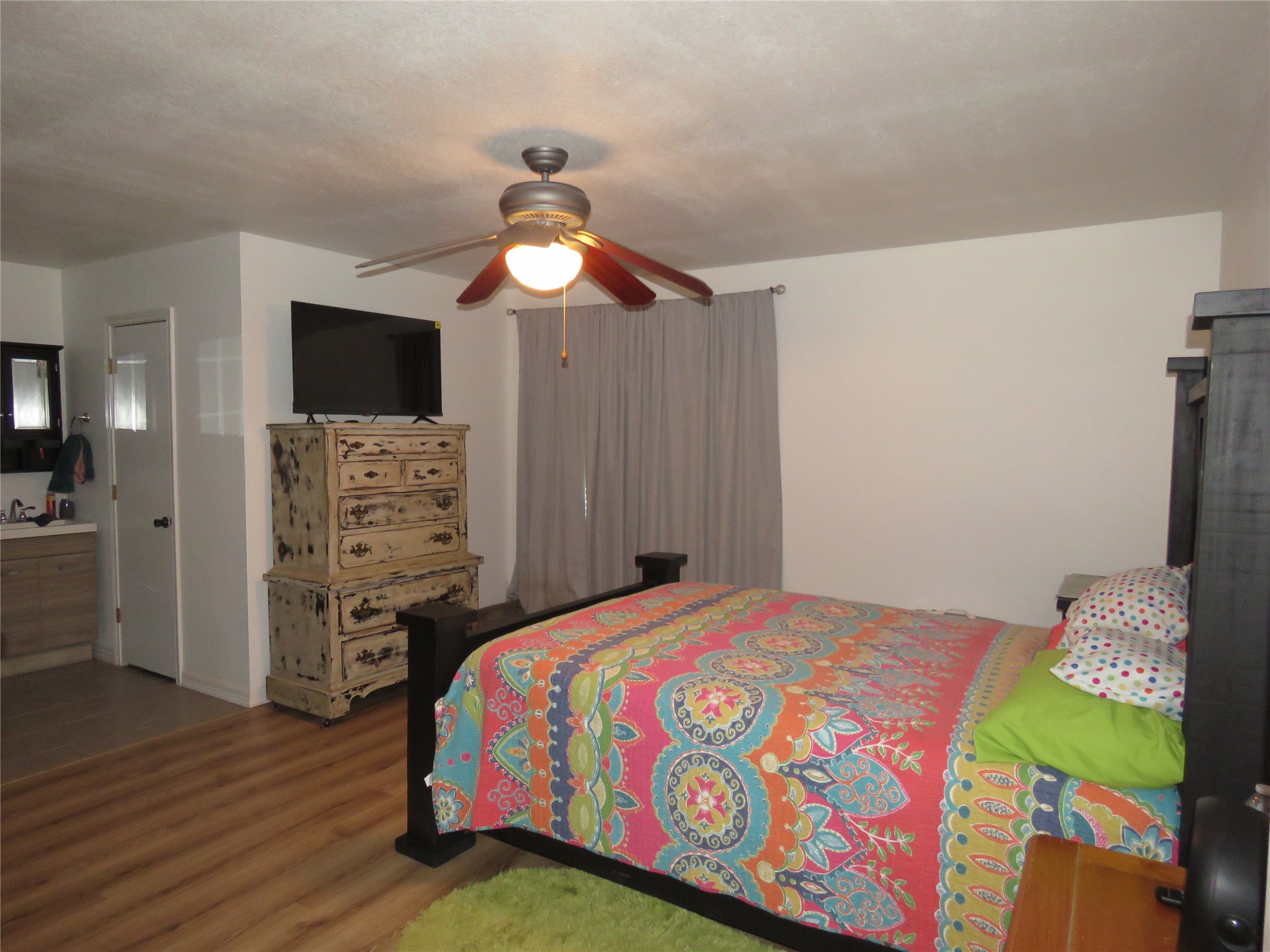2038 Hill Top Circle