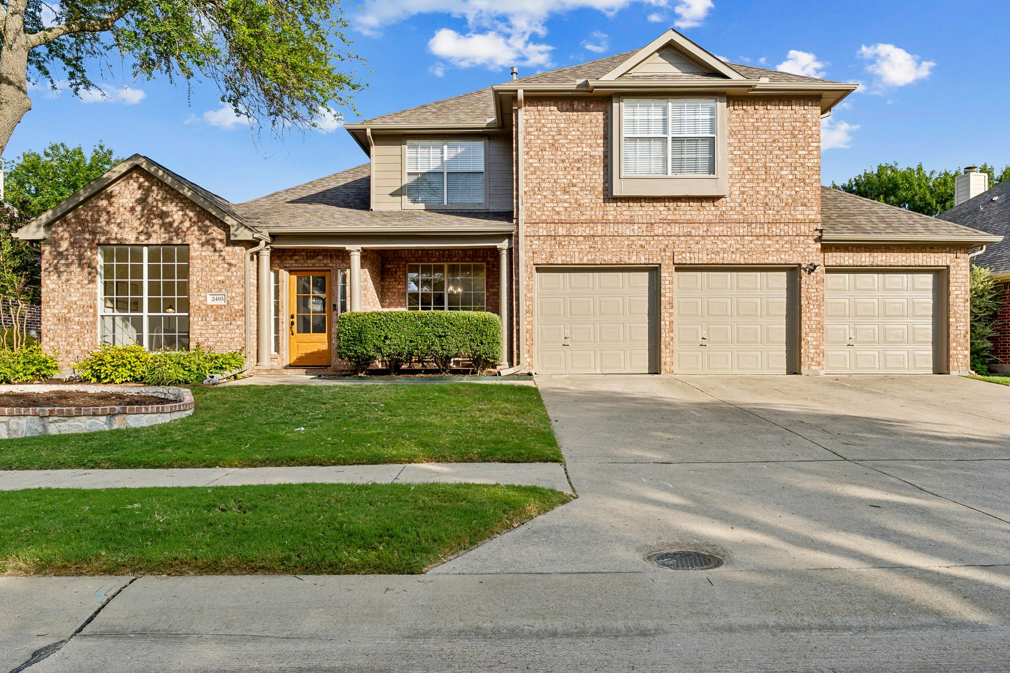 2405 Silverstone Lane