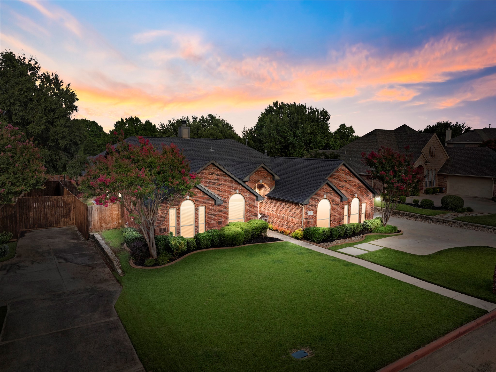36 W Hillside Place