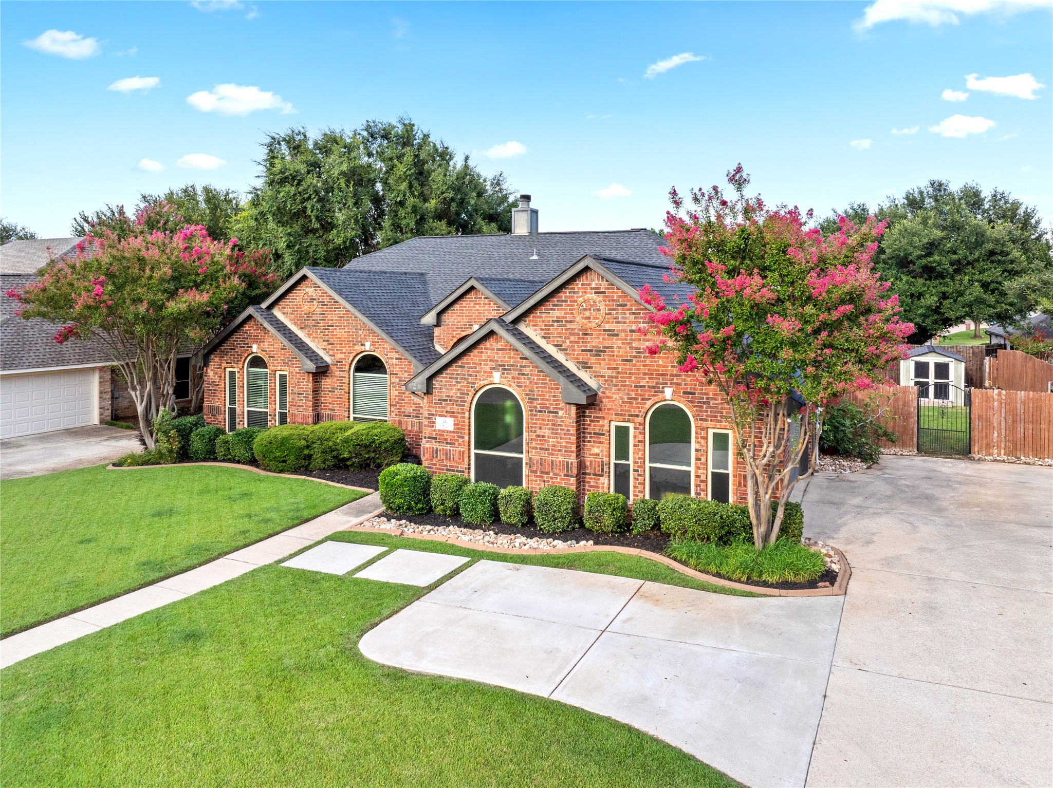 36 W Hillside Place