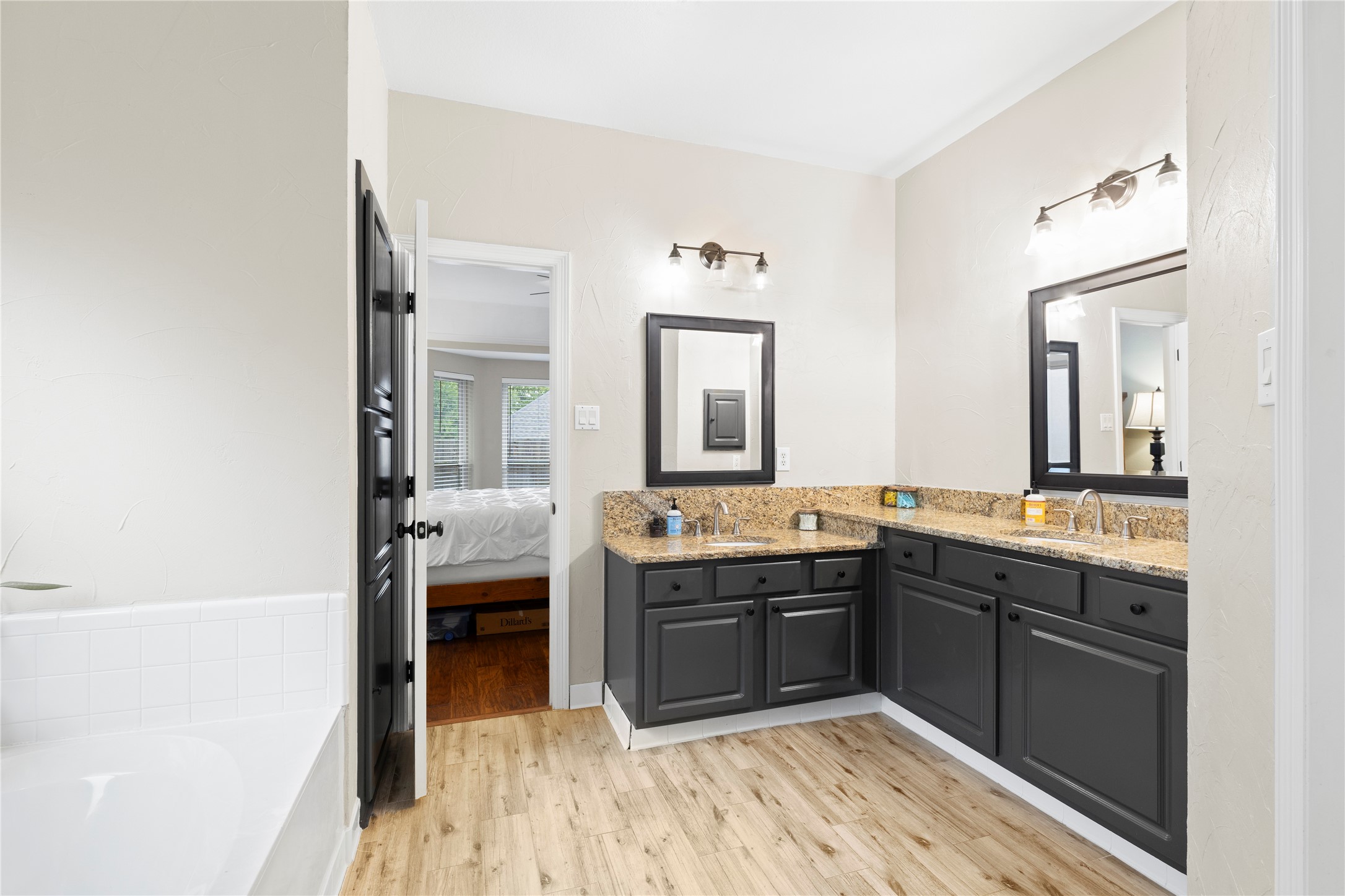 36 W Hillside Place