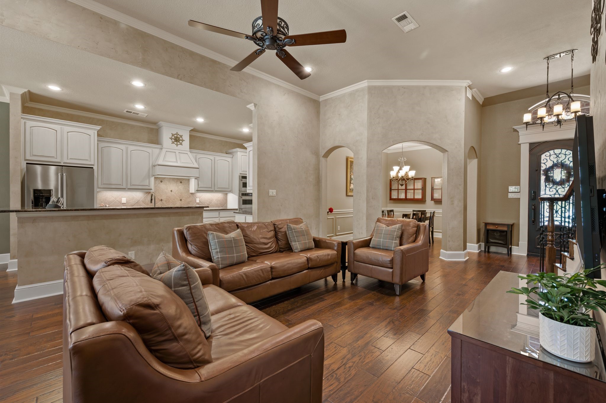 4420 Timber Crest Court