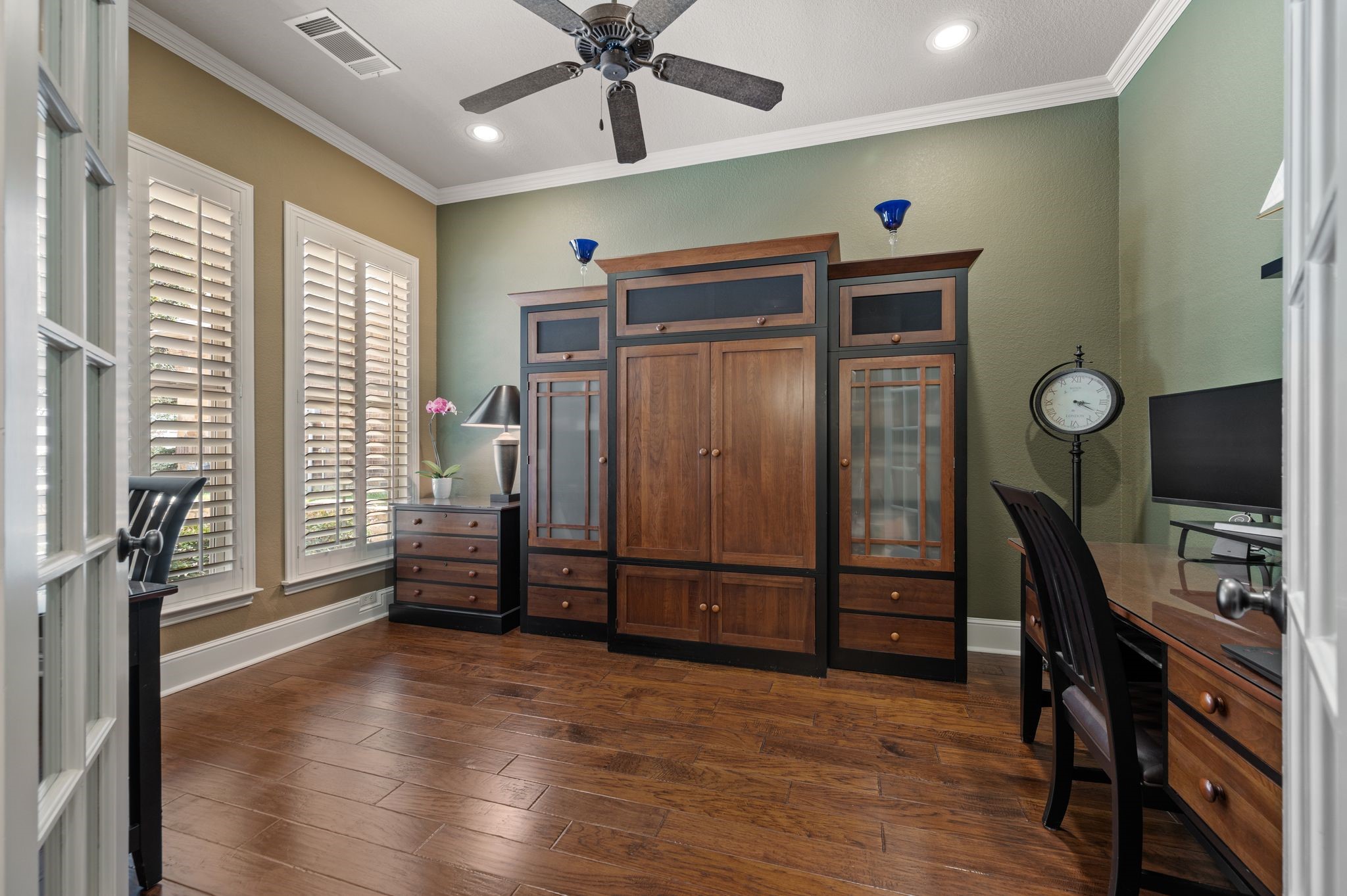 4420 Timber Crest Court