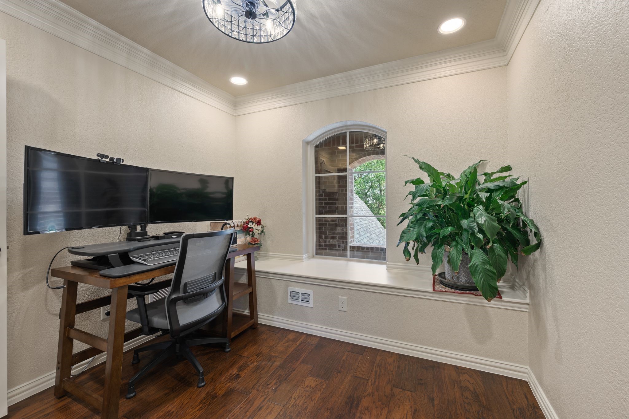 4420 Timber Crest Court