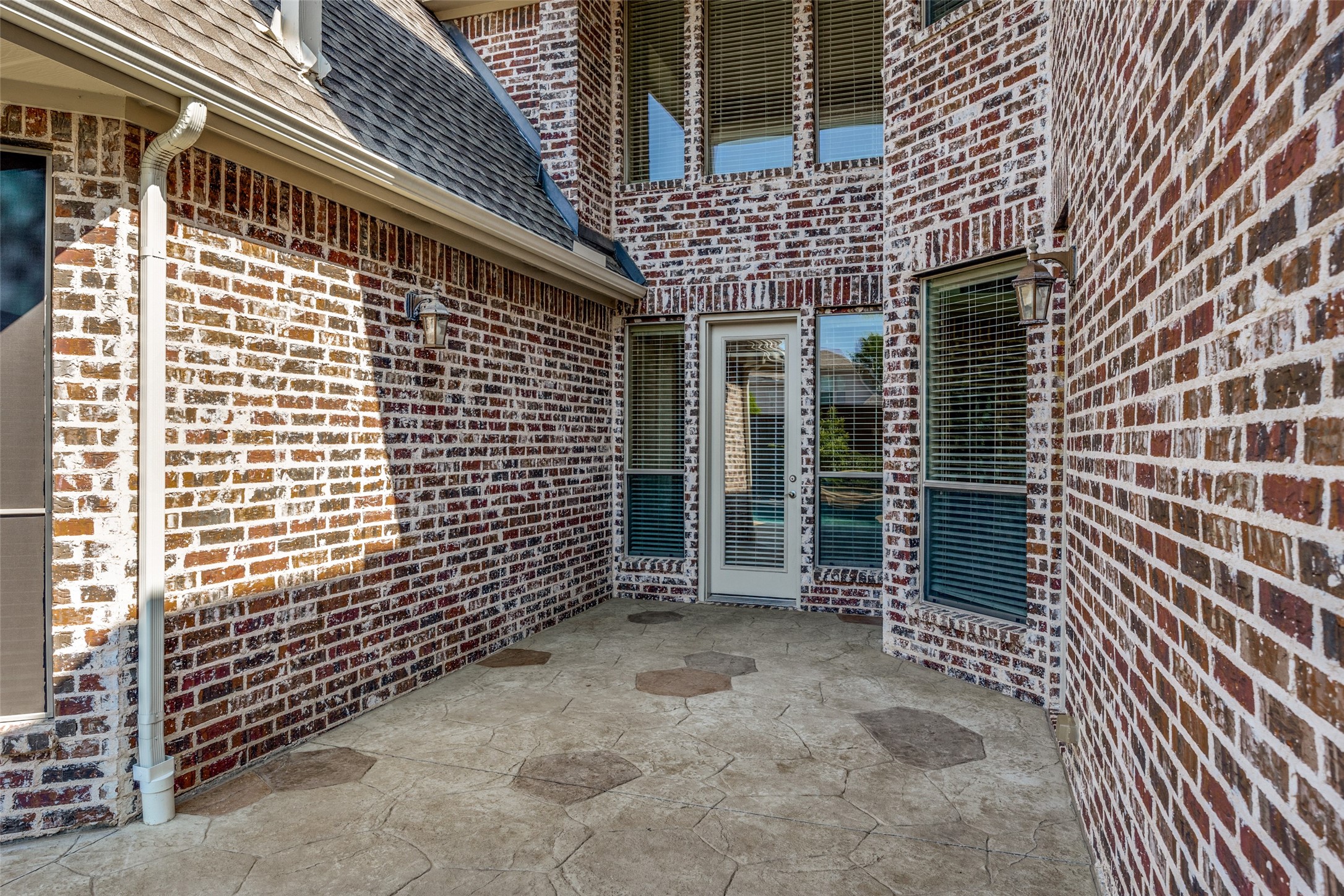 1037 Hot Springs Drive