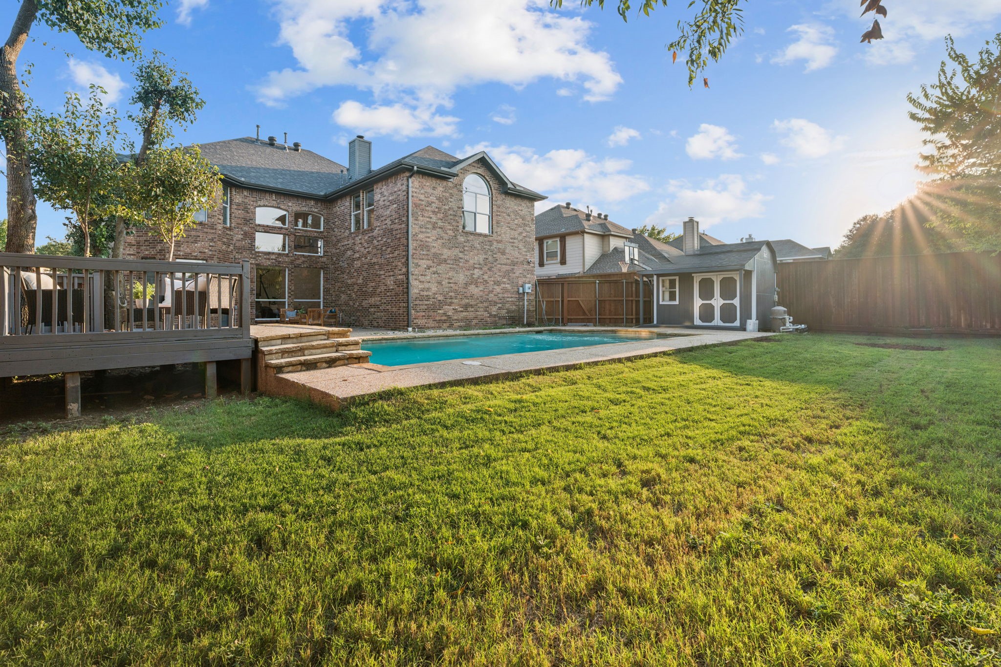1211 Vineland Court
