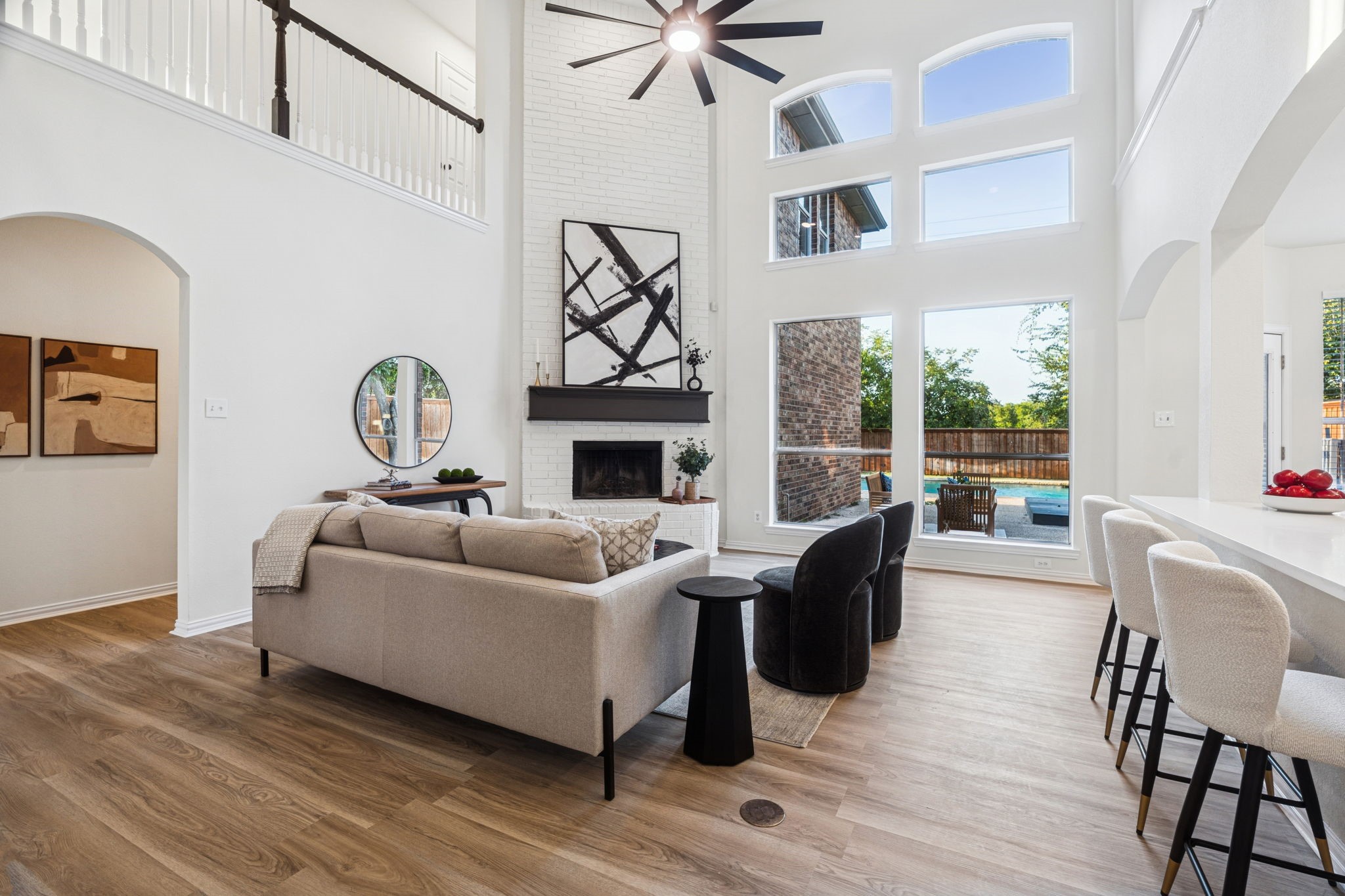 1211 Vineland Court